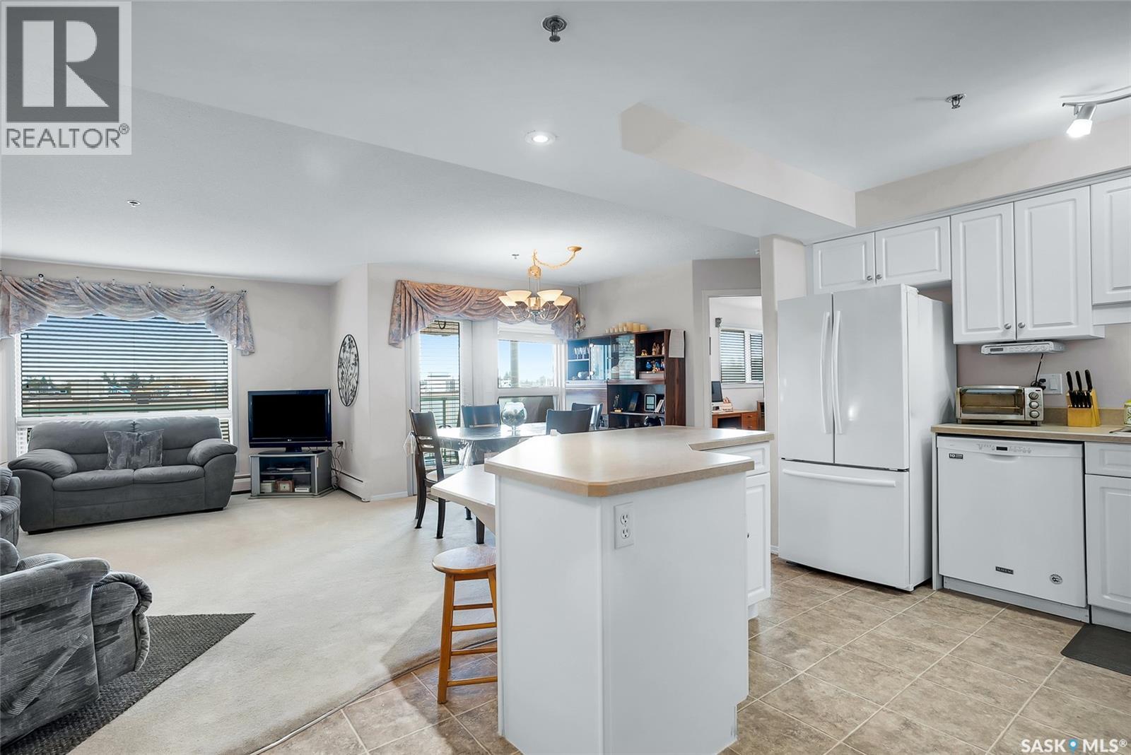 #215 2213 Adelaide STREET E - 5