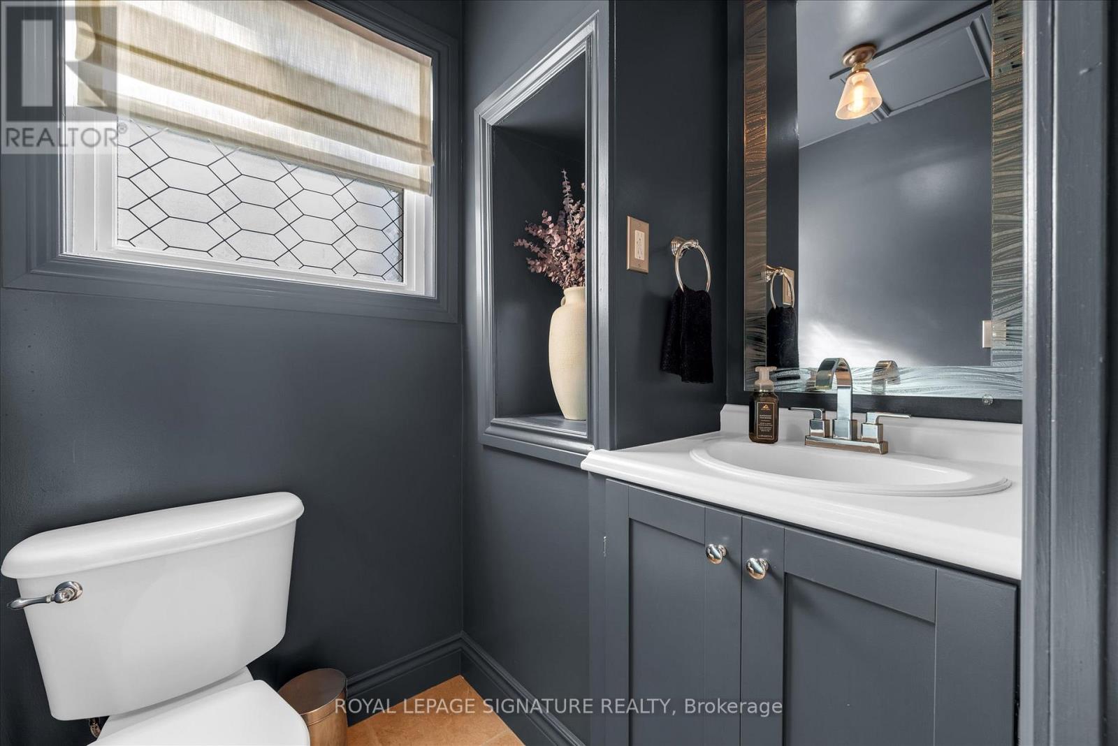 41 ELGIN STREET - 16