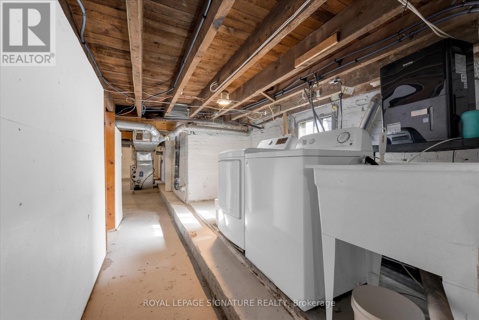 41 ELGIN STREET - 32