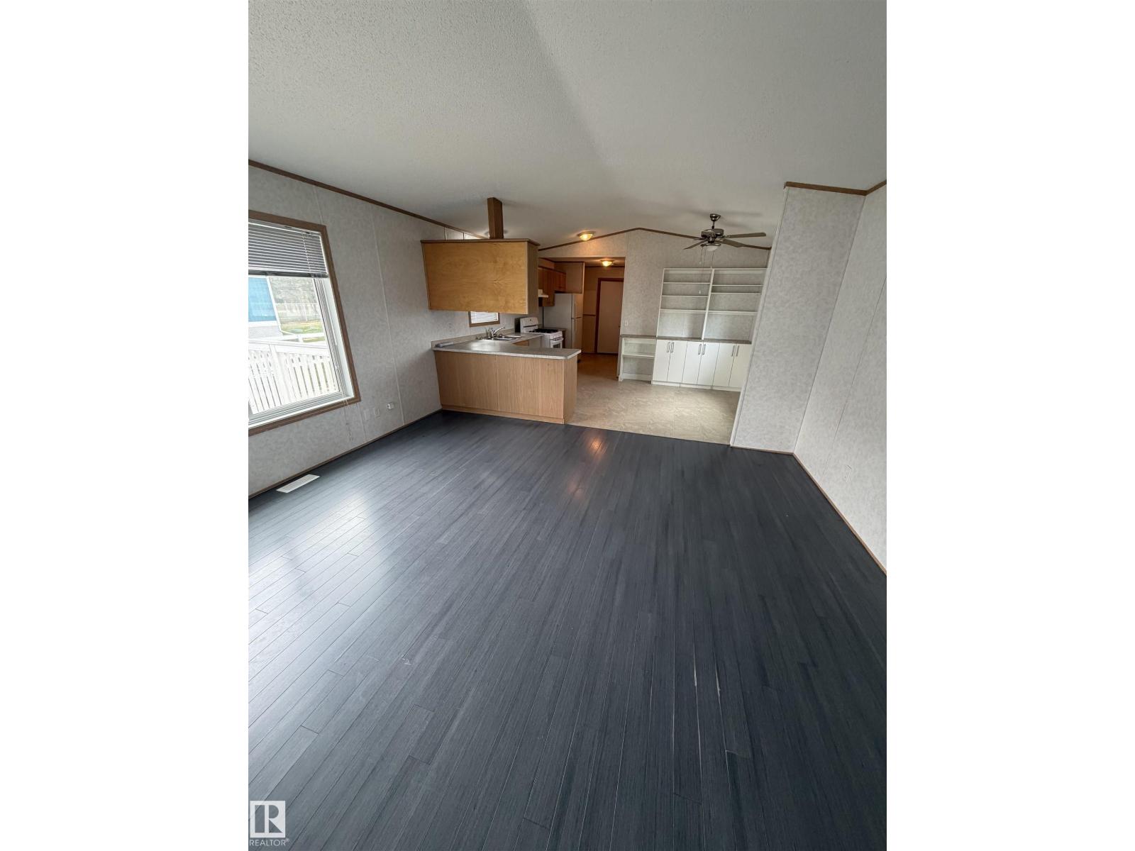 5031 52 ST — photo 7