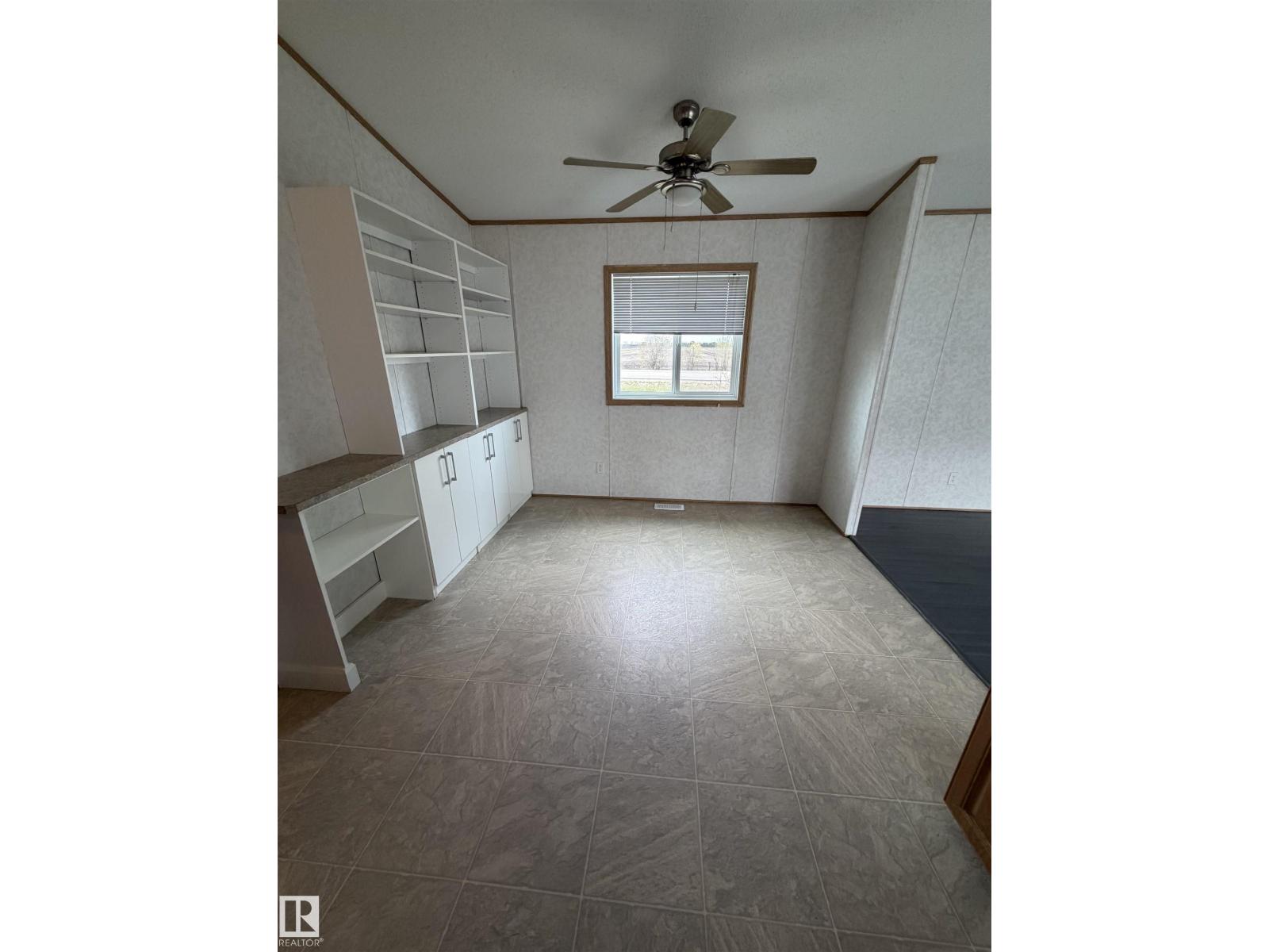 5031 52 ST — photo 9