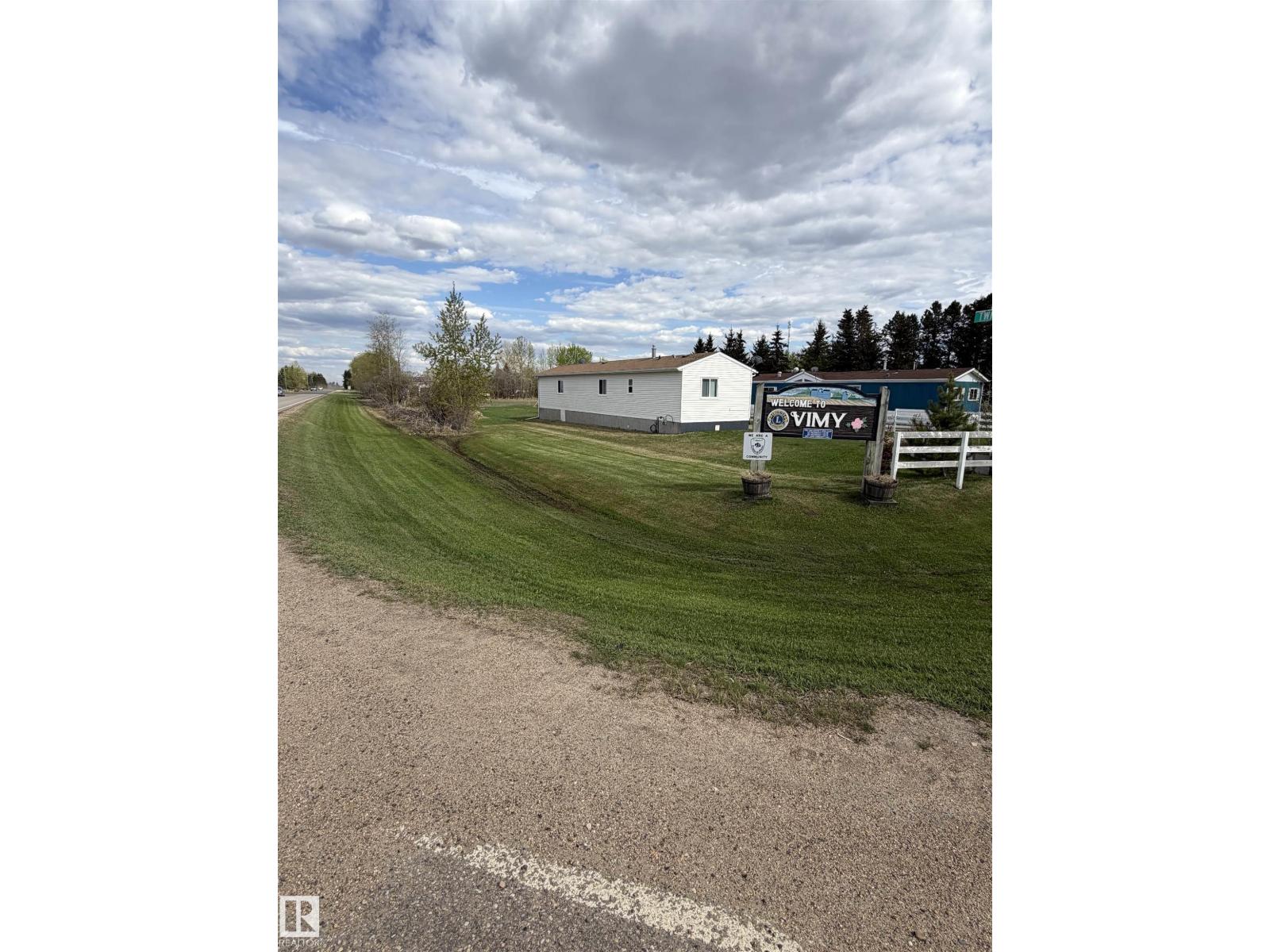 5031 52 ST - photo 2