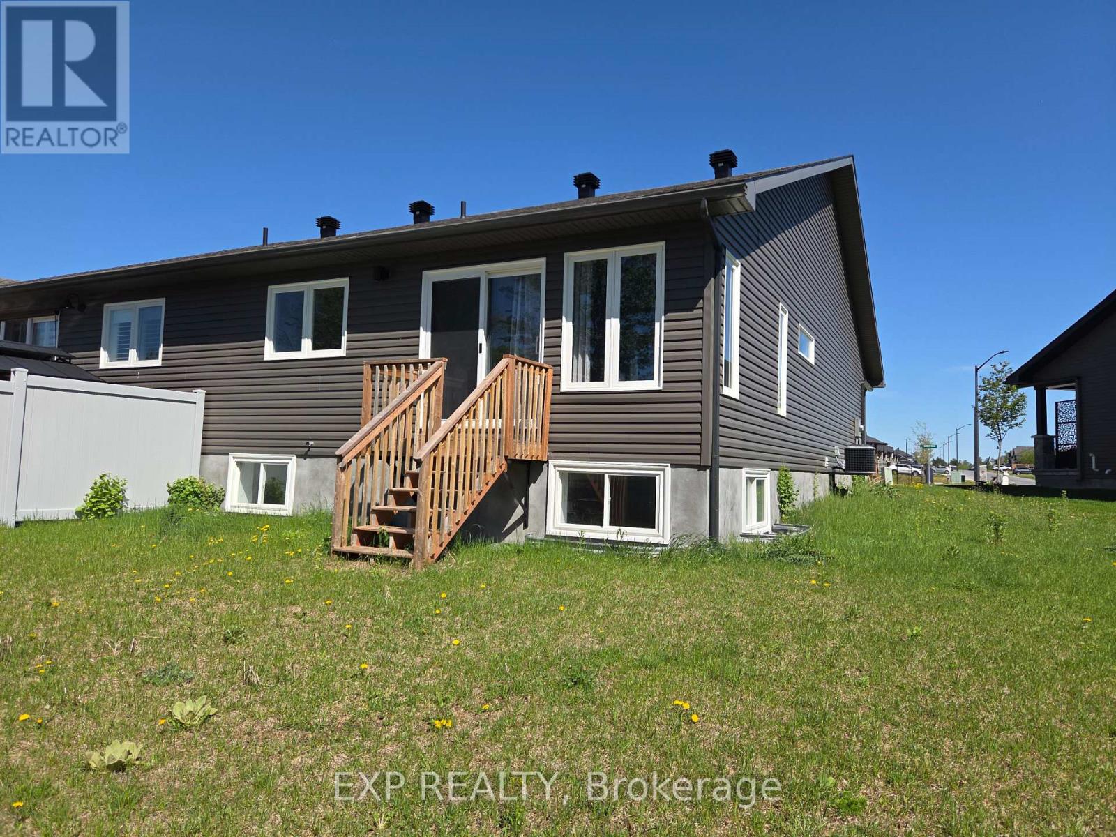 15 SEABERT DRIVE - 41