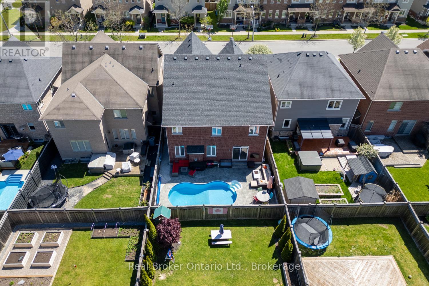 42 TED MILLER CRESCENT - 50