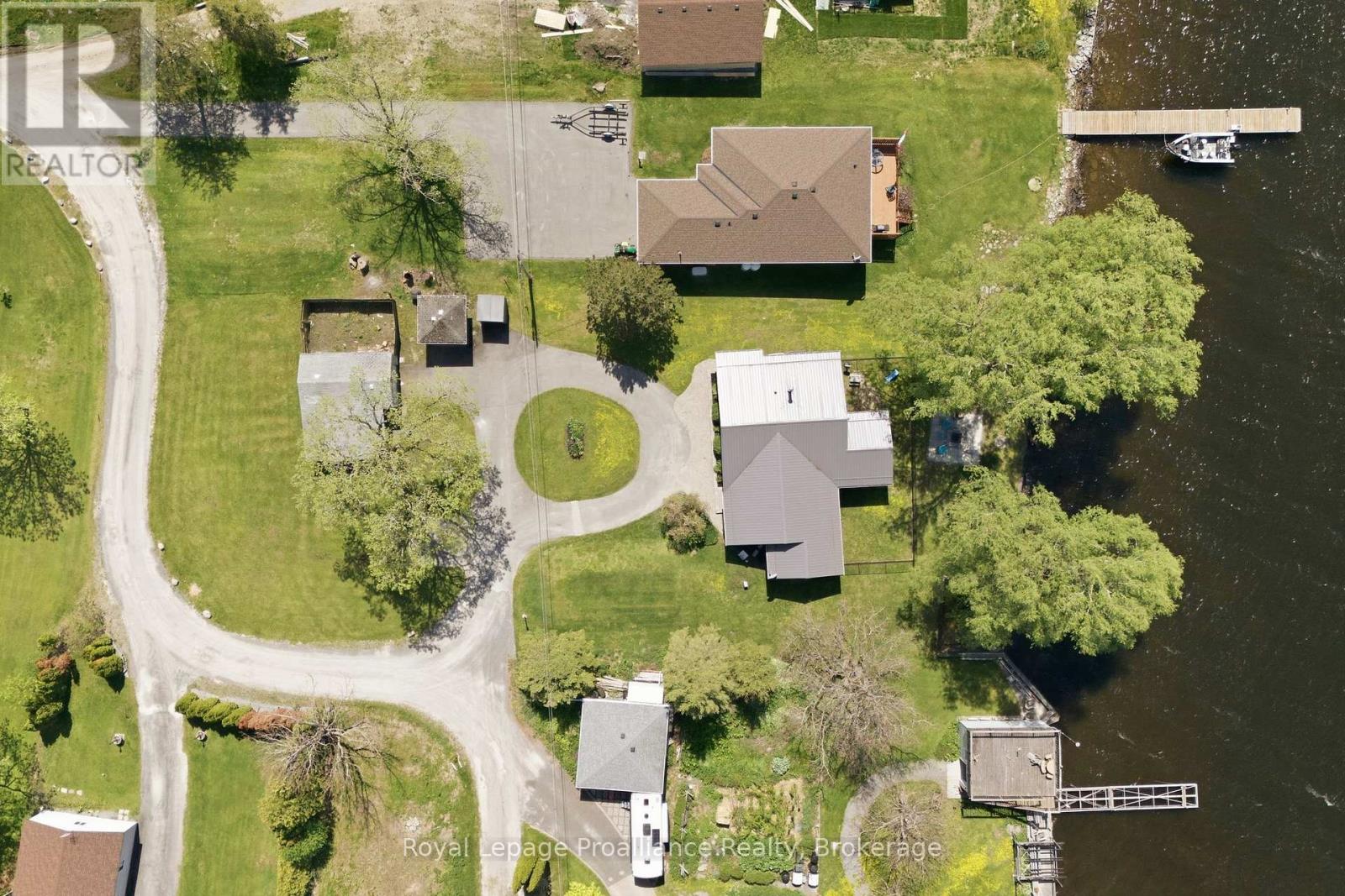 33 PEATS POINT LANE - Image 3