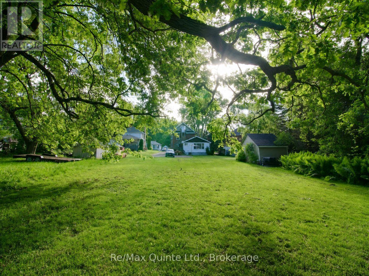 146 BLEECKER AVENUE - 34