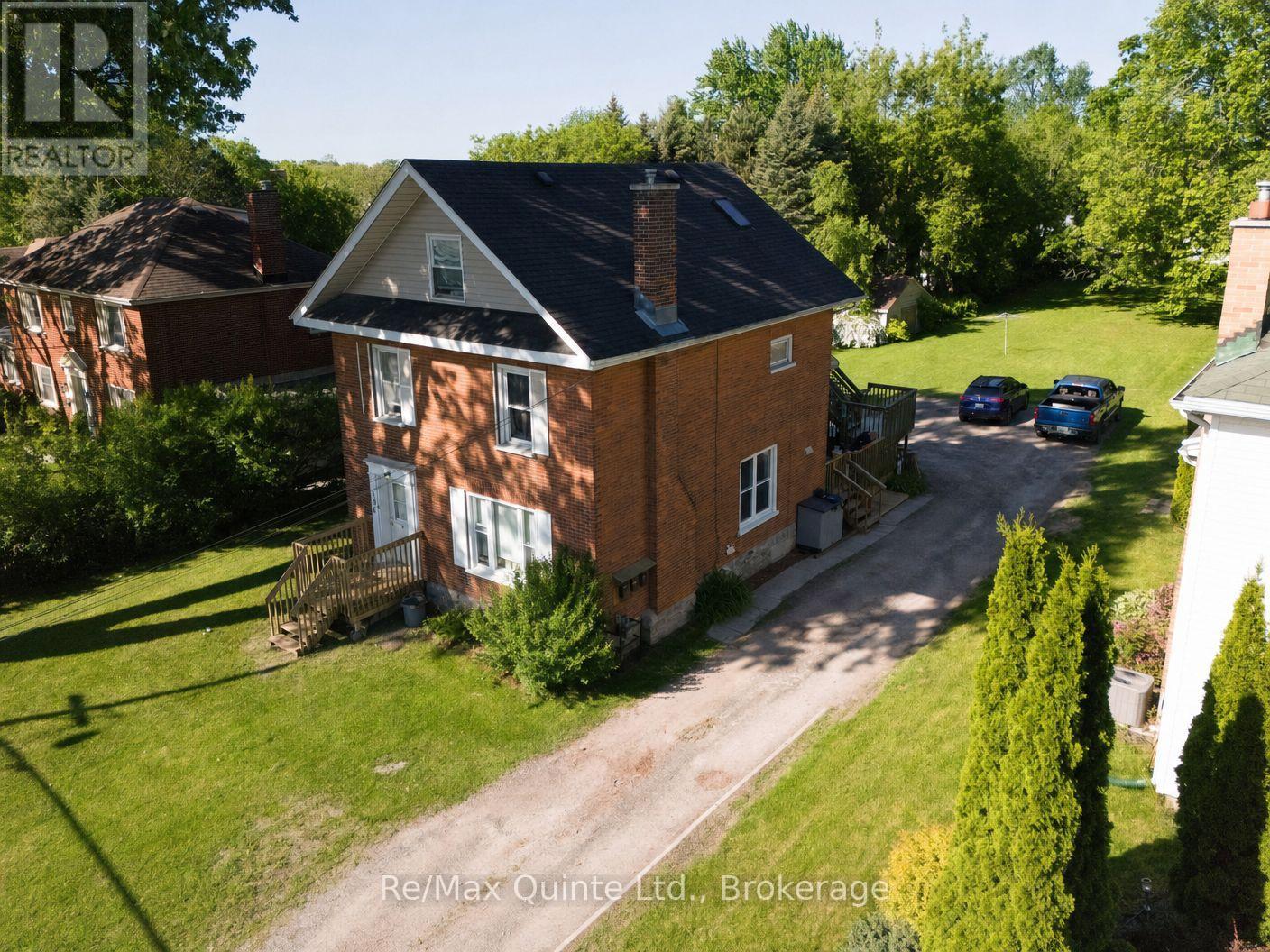 146 BLEECKER AVENUE - 9