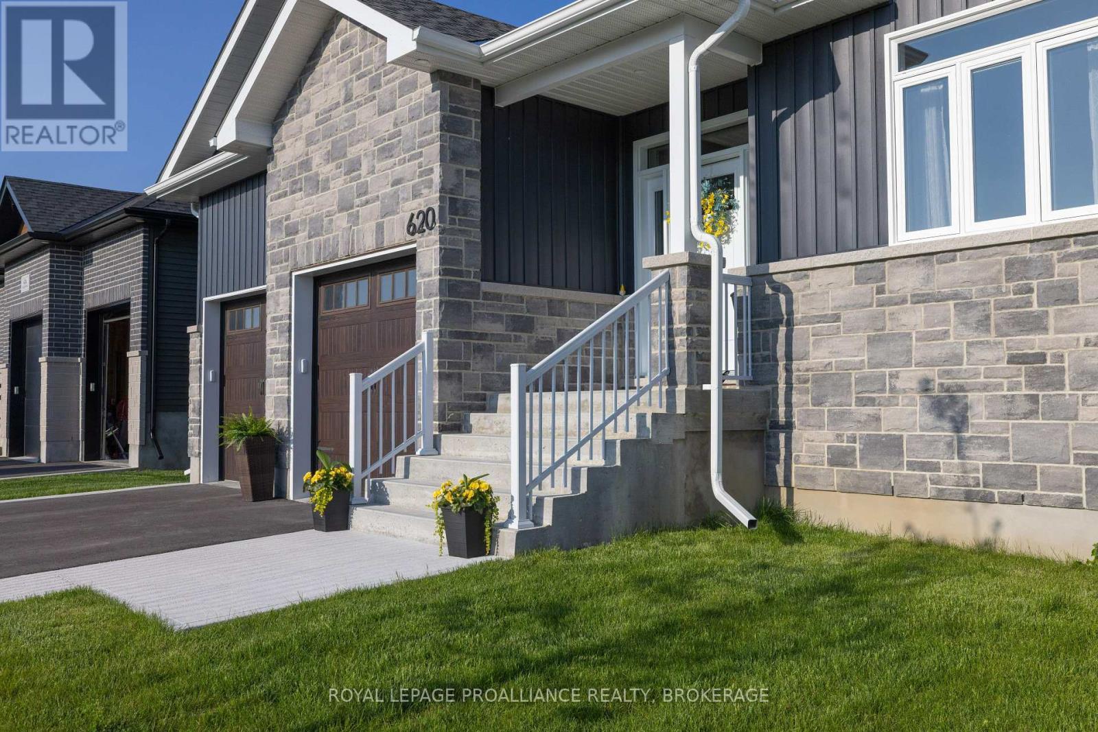 620 GRACELAND AVENUE - 4