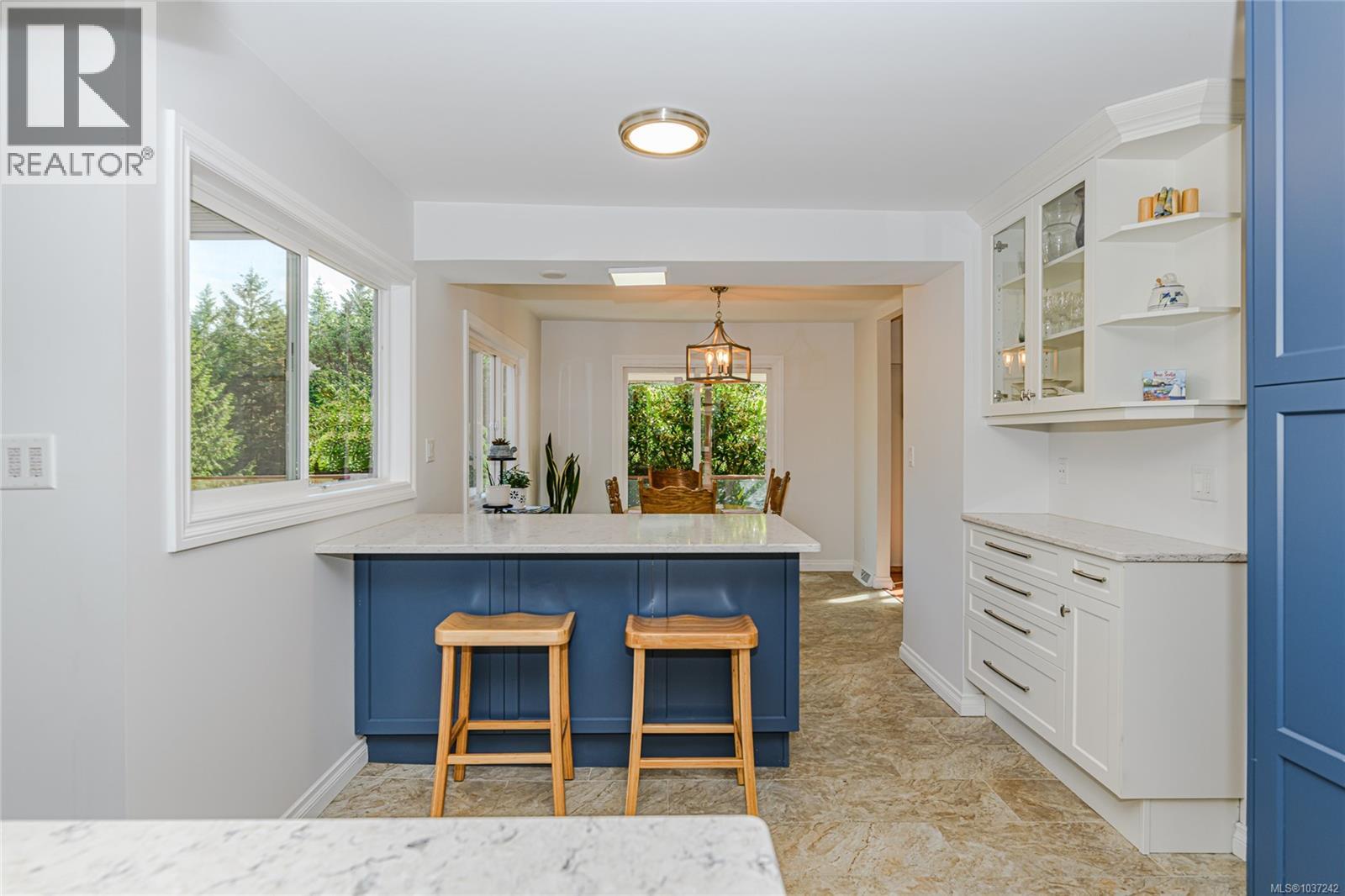 896 Chapman Rd - 14