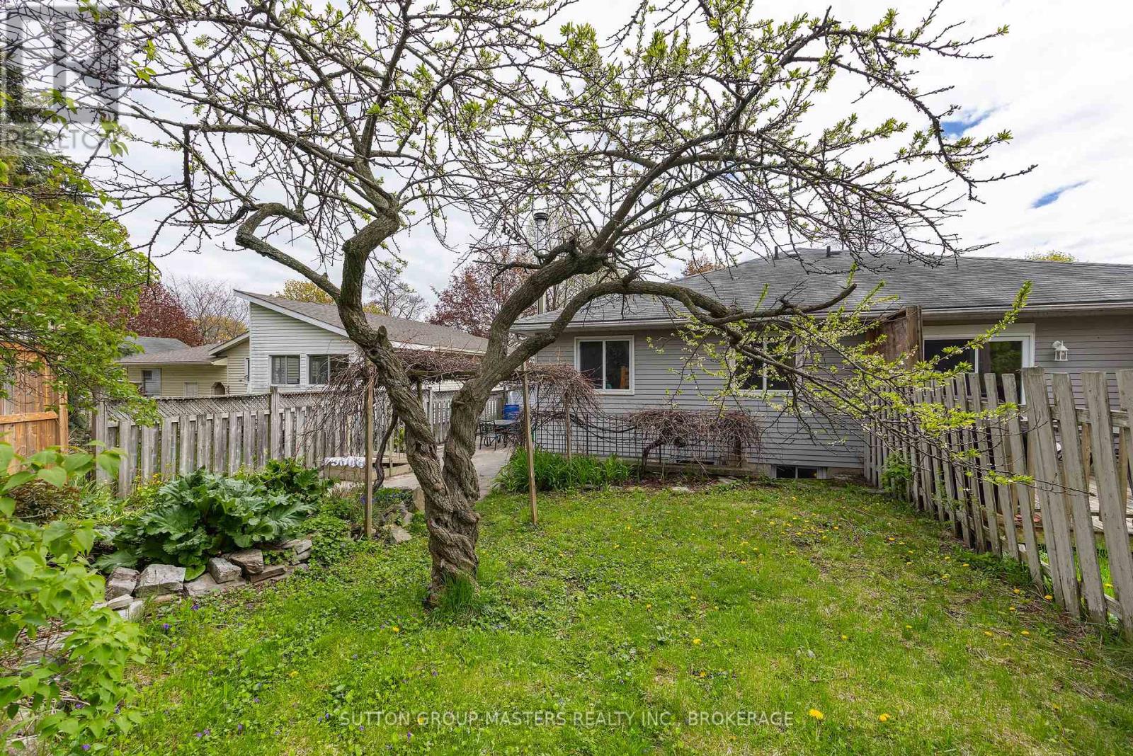 119 DAUPHIN AVENUE - 12