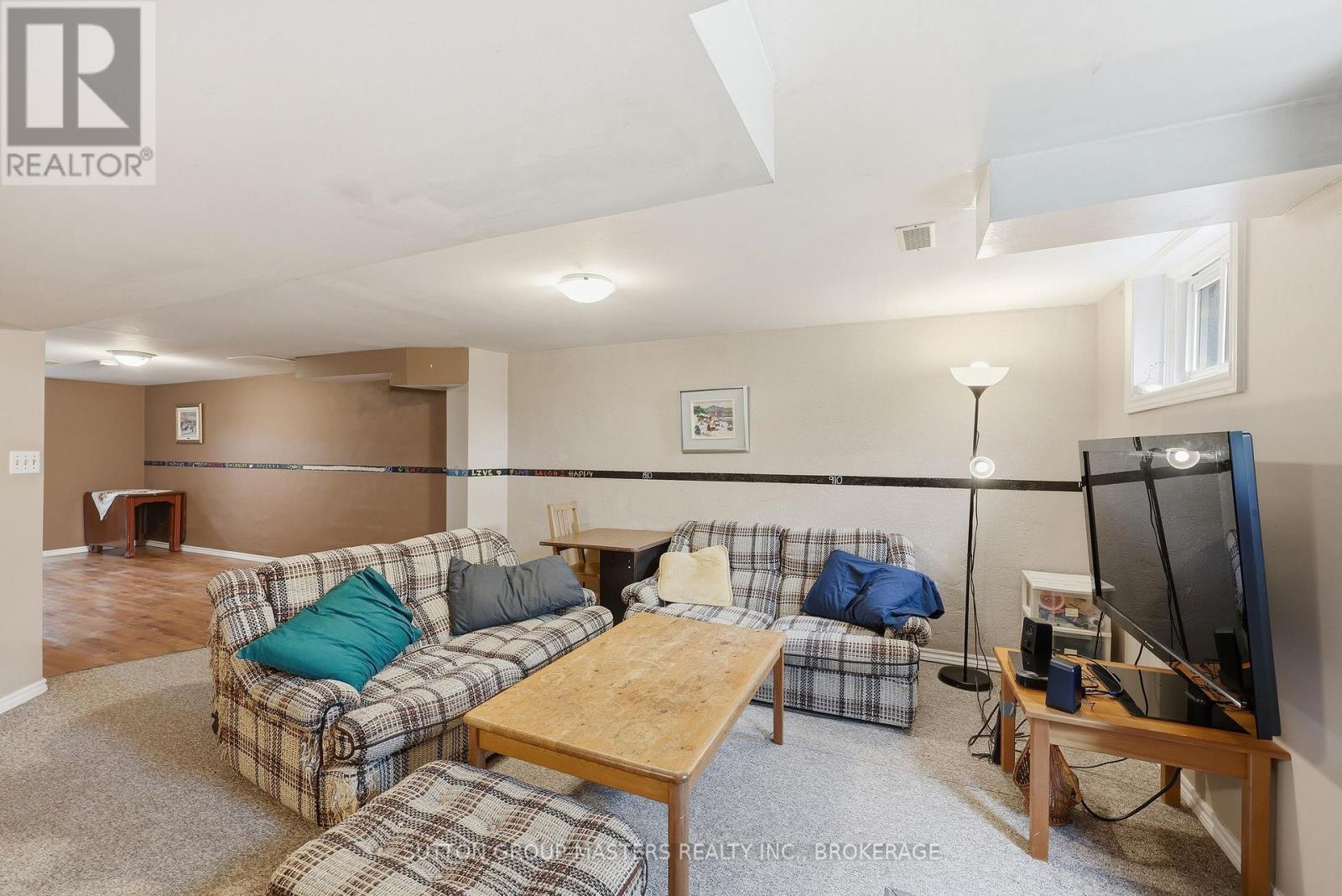 119 DAUPHIN AVENUE - 37