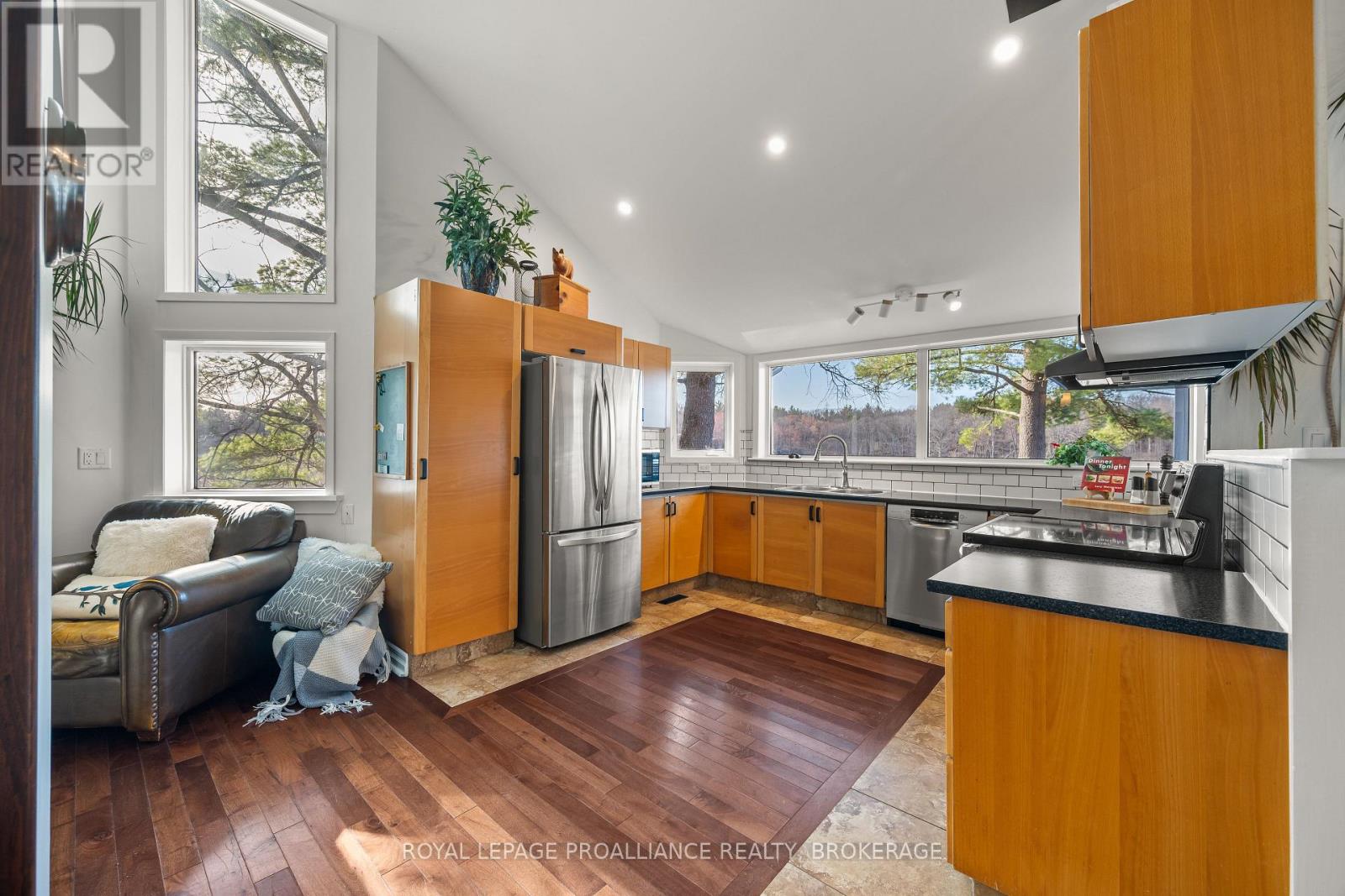 3860 DESERT LAKE ROAD - 11