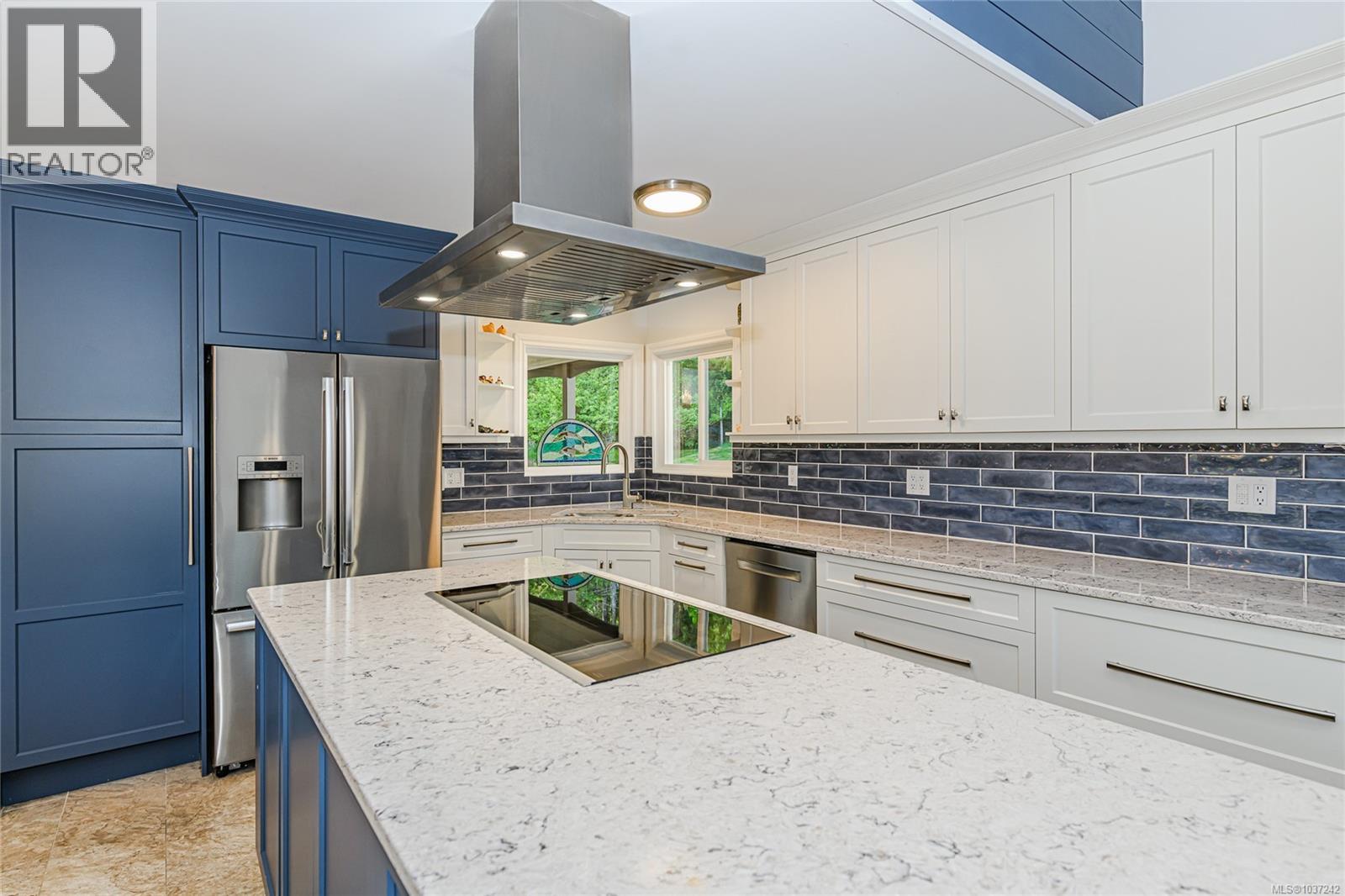 896 Chapman Rd - 6