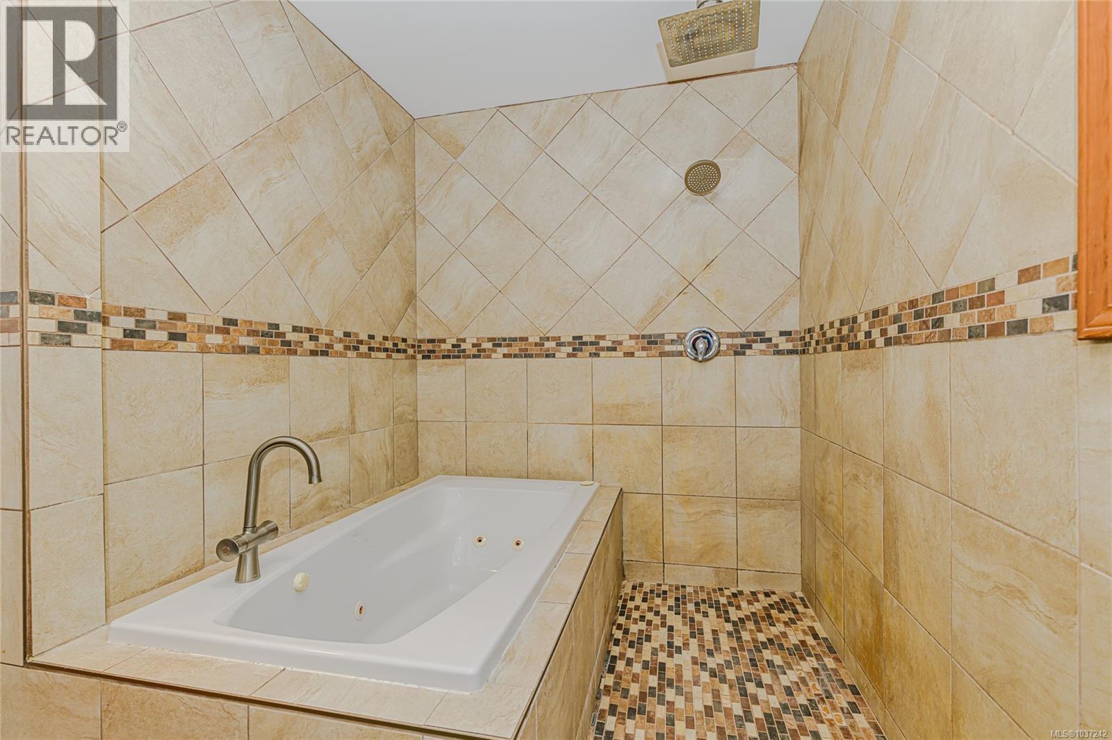 896 Chapman Rd - 22