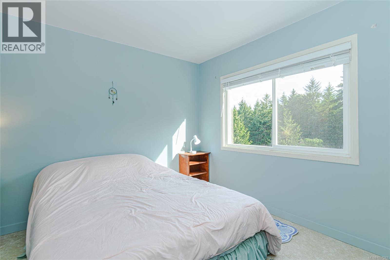 896 Chapman Rd - 27