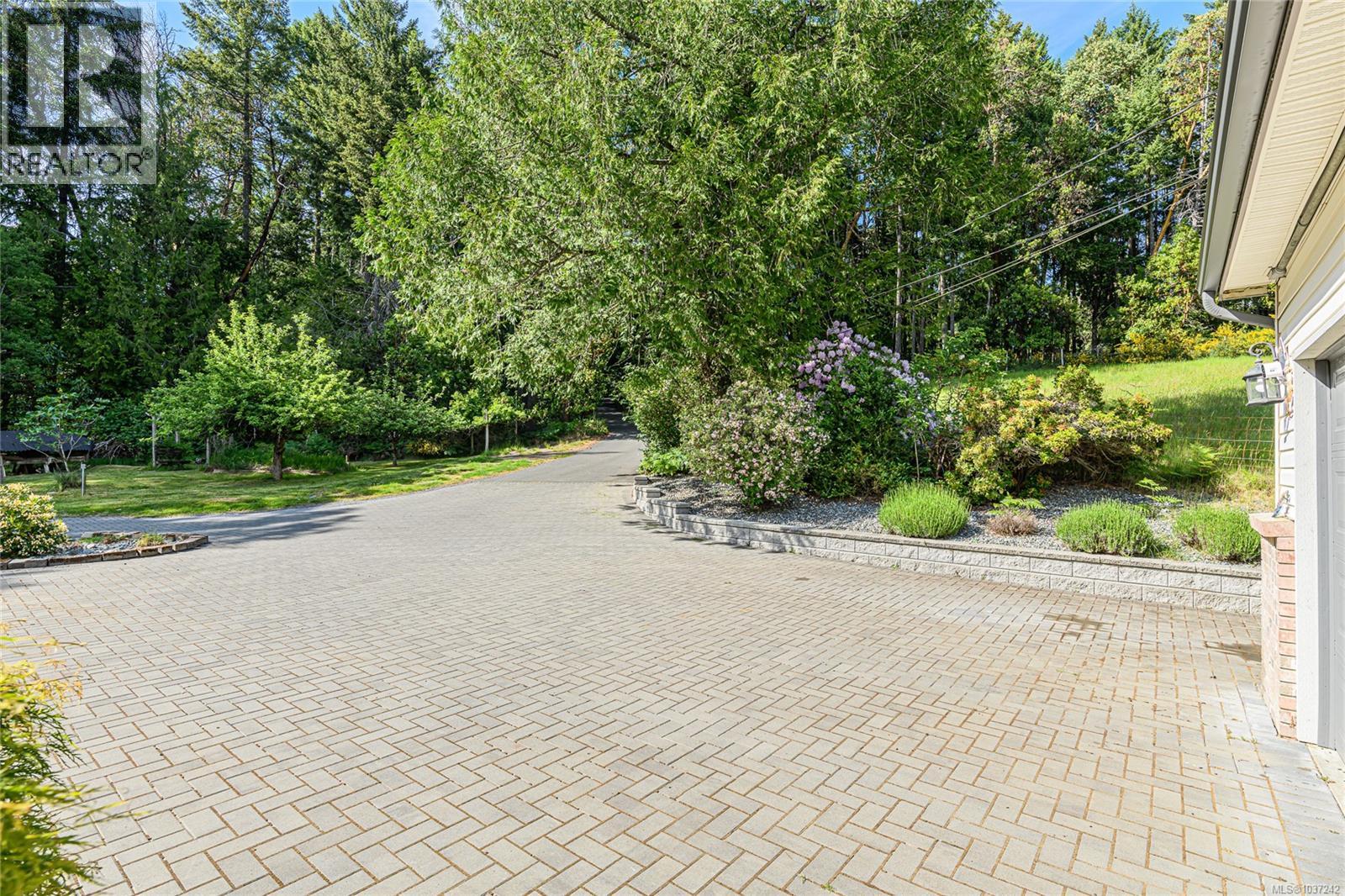 896 Chapman Rd - 49