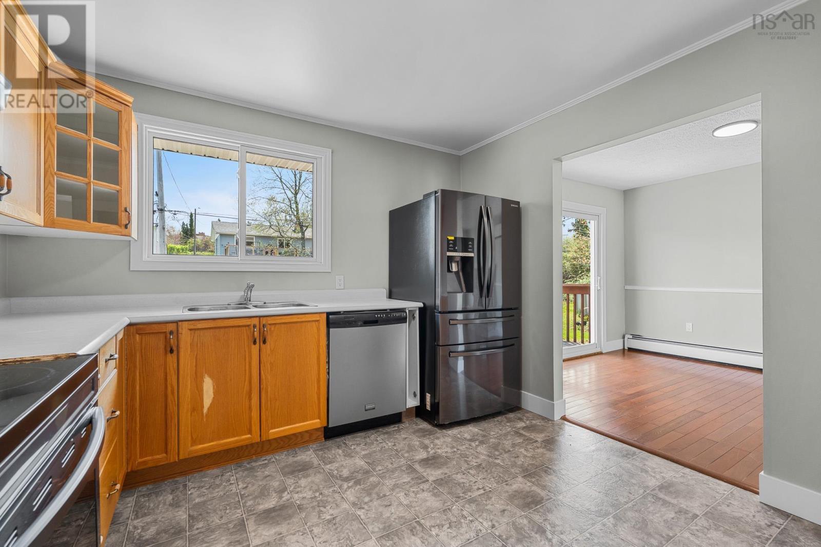 Property 11 of 39 of 11 Langevin Drive