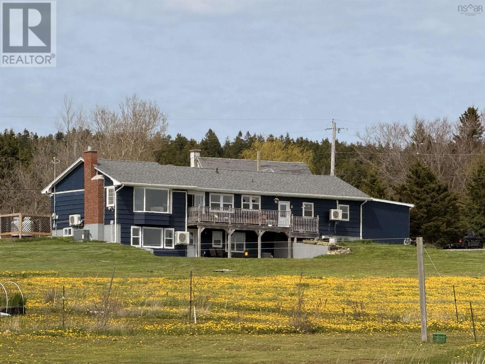 Property photo of 1506 Cape Split Road