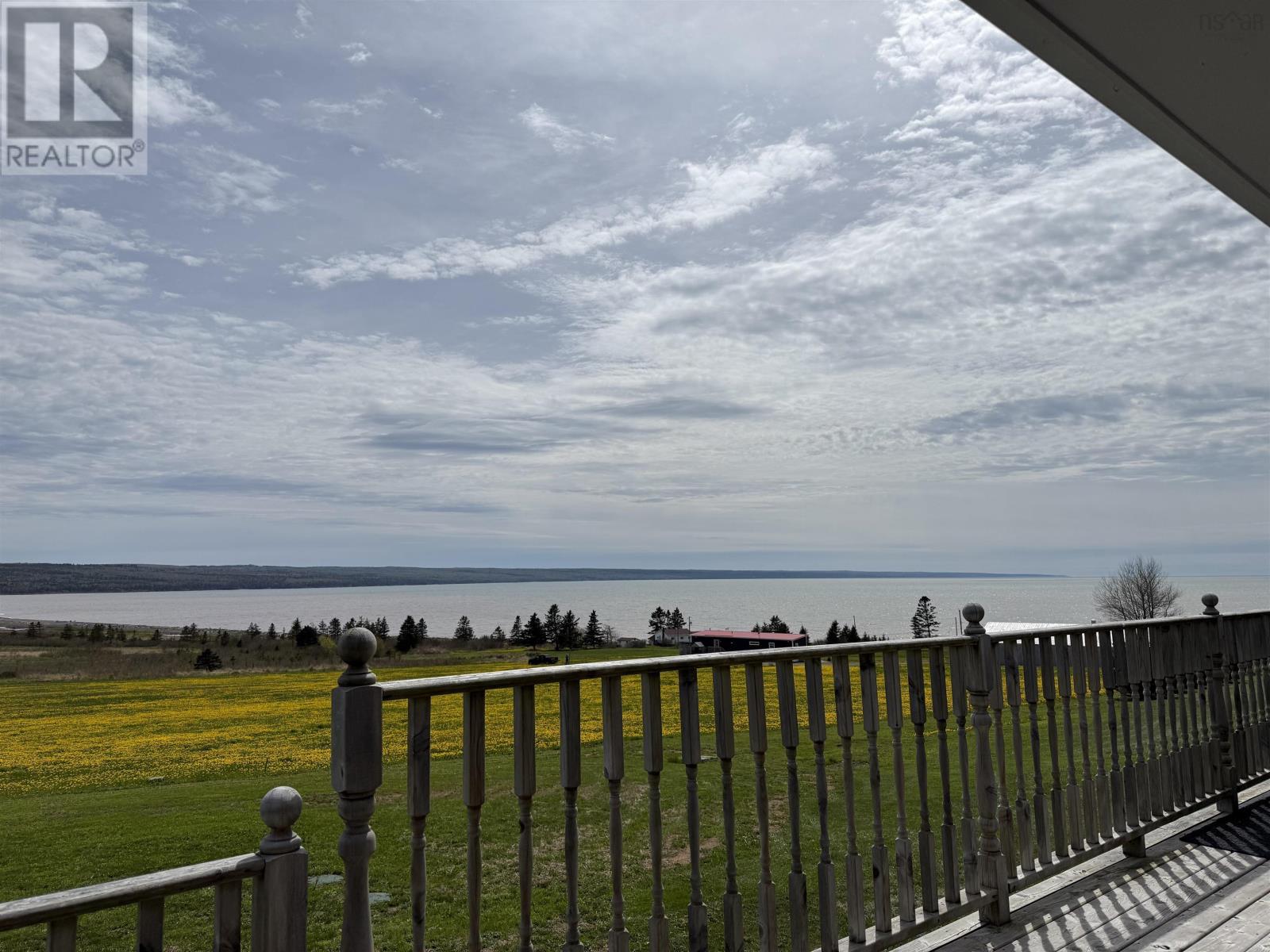 Property 24 of 26 of 1506 Cape Split Road
