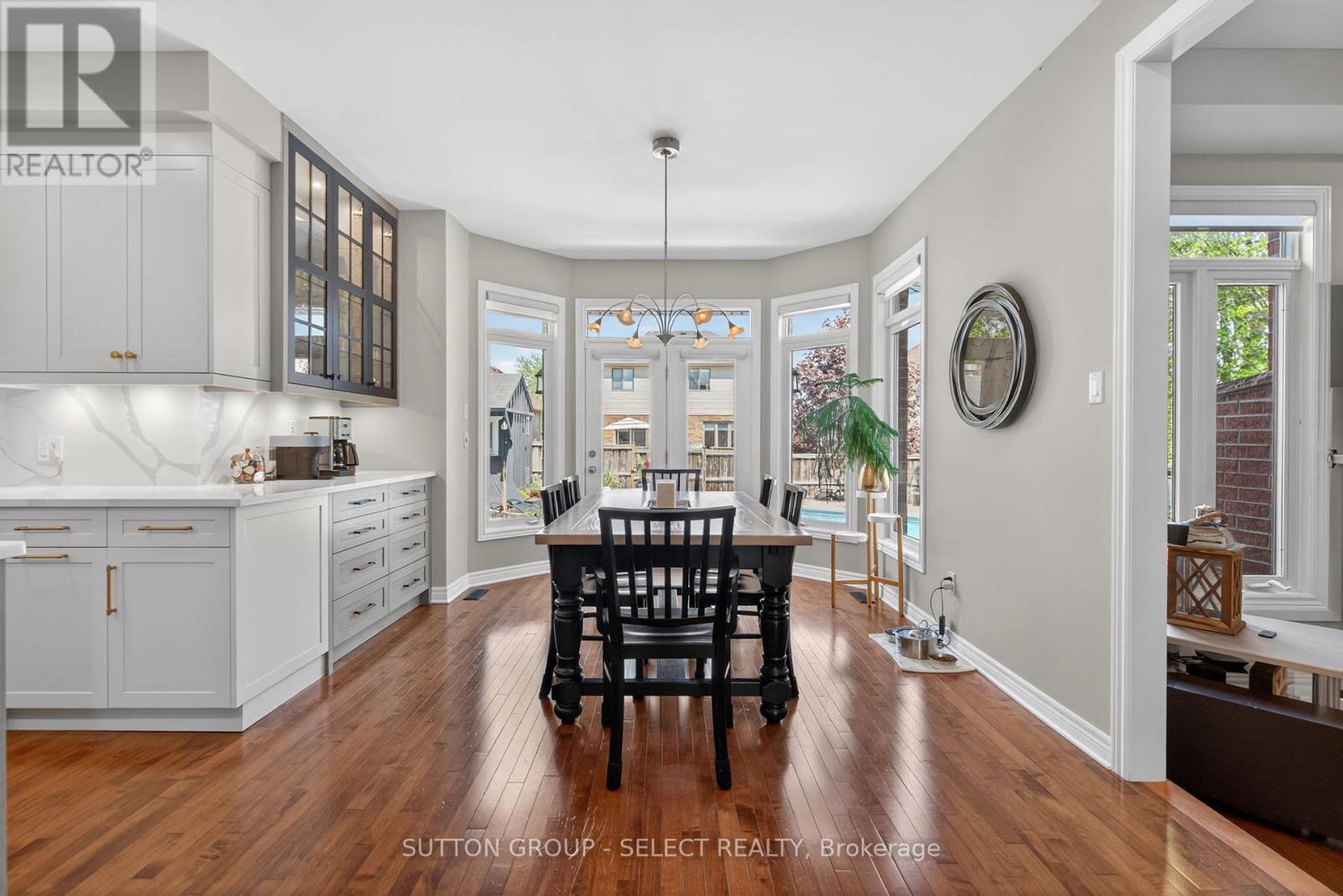 290 CHAMBERS COURT - 12