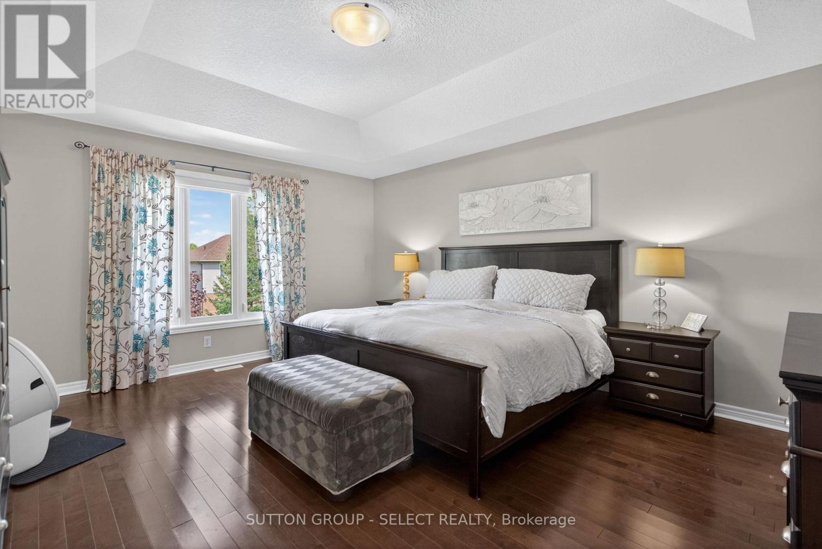 290 CHAMBERS COURT - 27