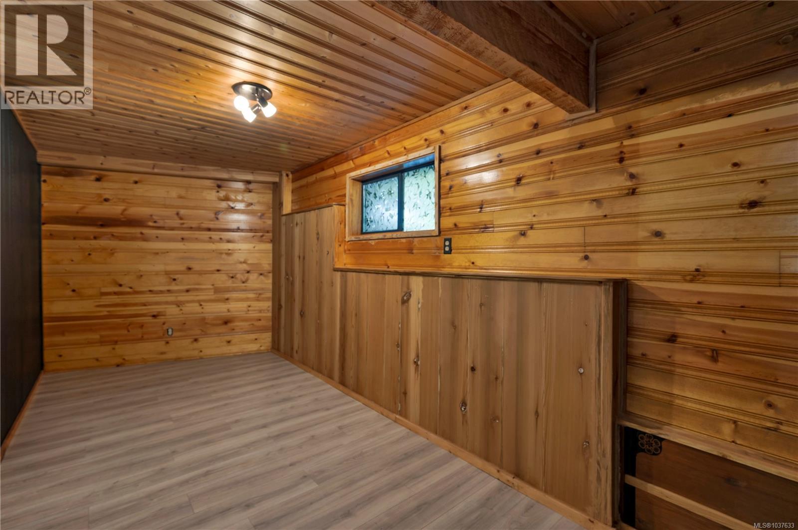 653 Green Rd - 12