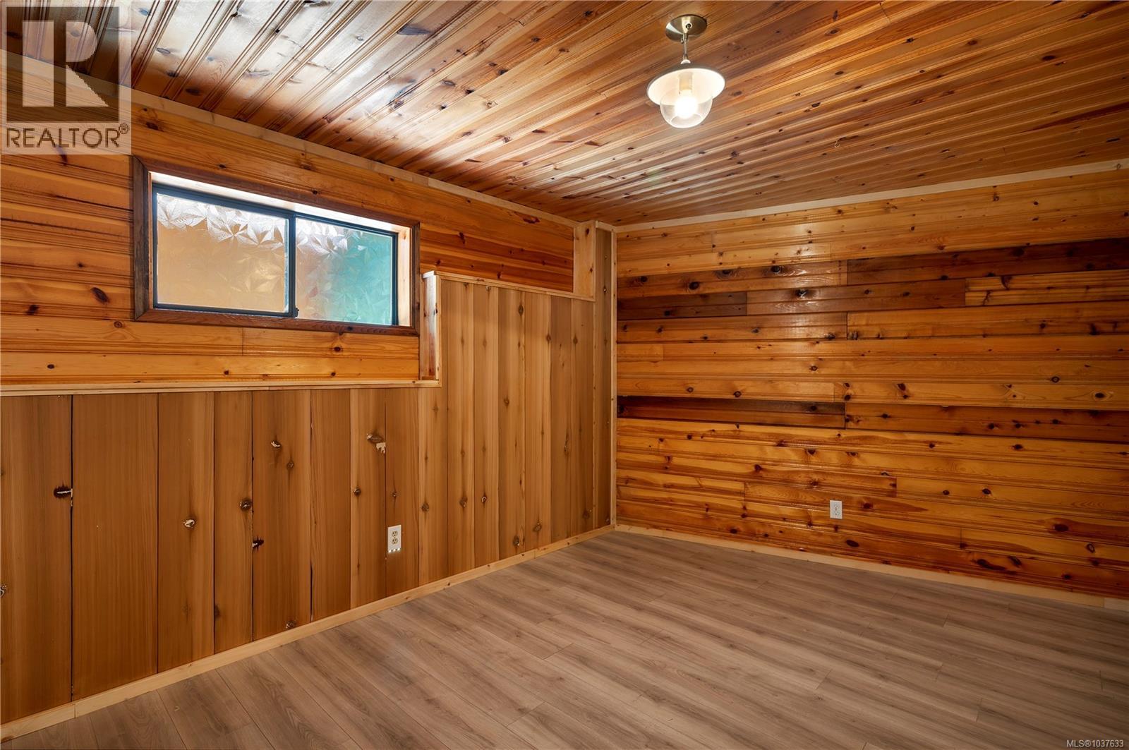 653 Green Rd - 22