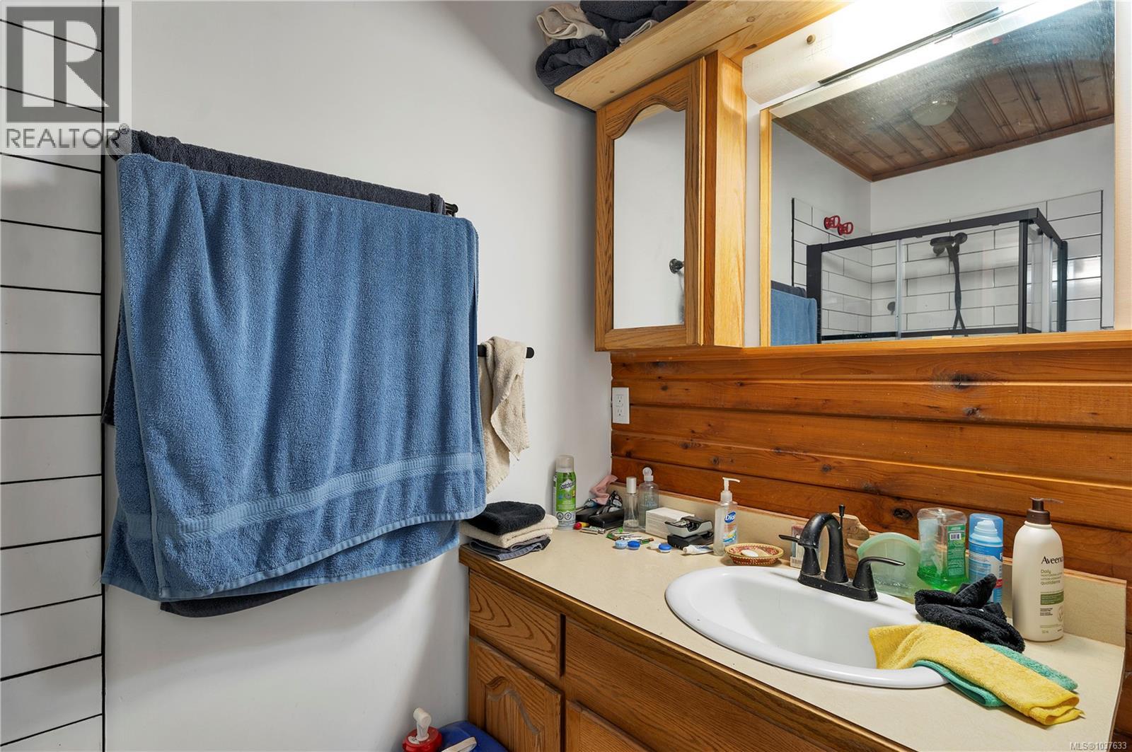 653 Green Rd - 26