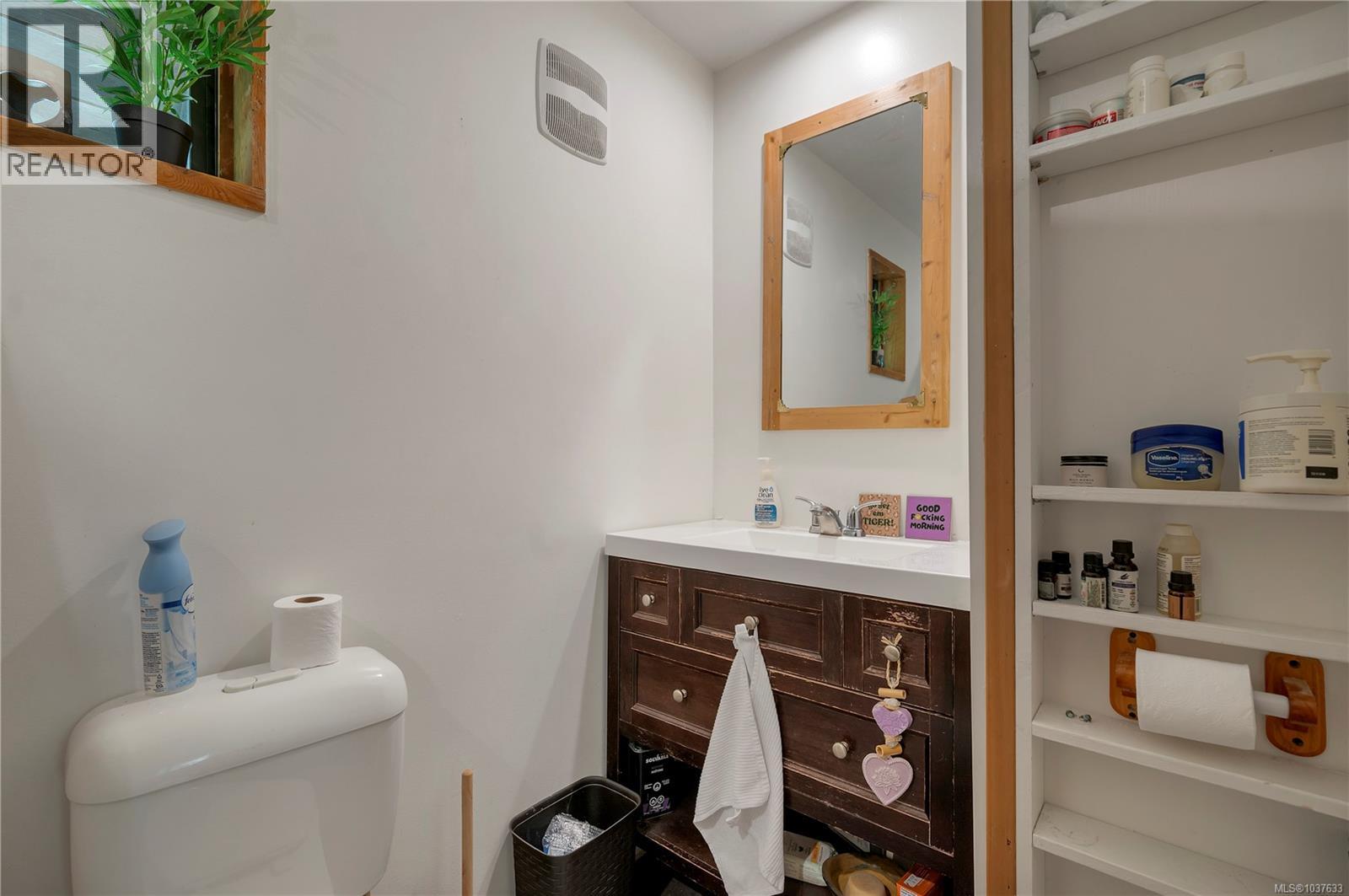 653 Green Rd - 29