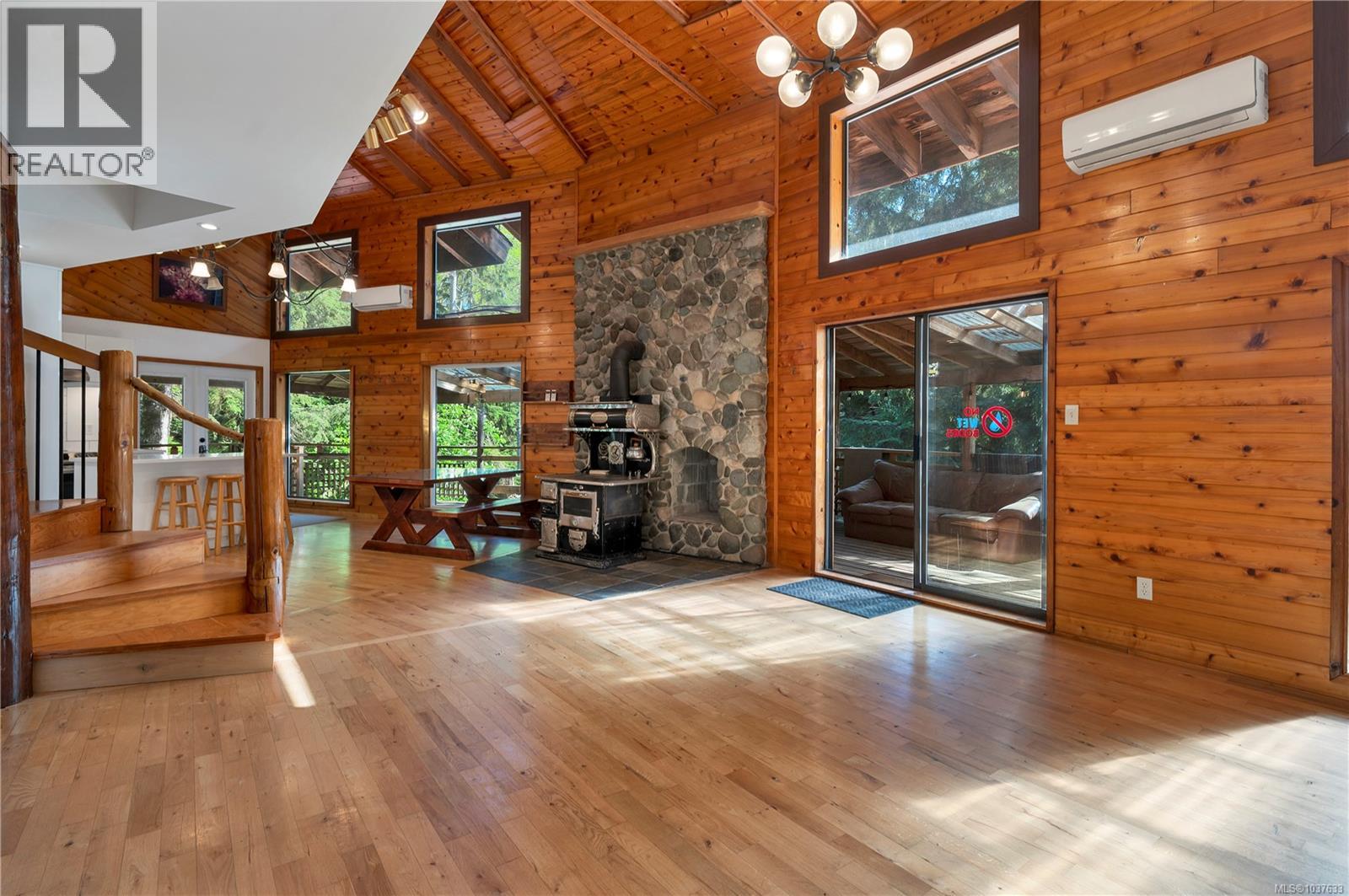 653 Green Rd - 37