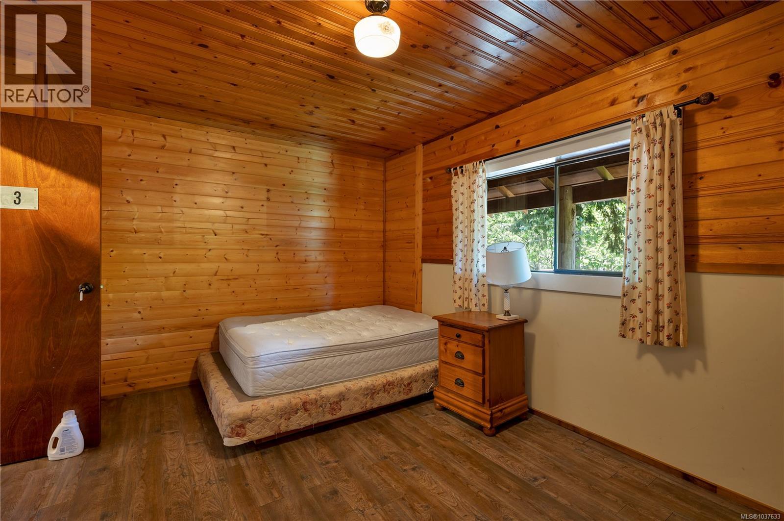 653 Green Rd - 39