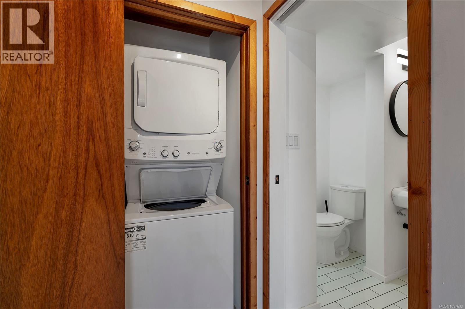 653 Green Rd - 40