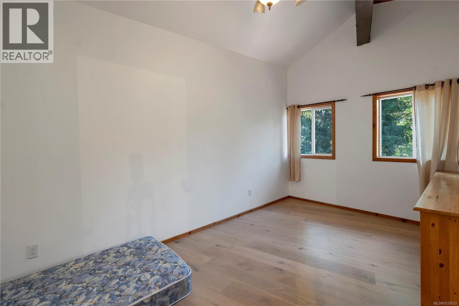 653 Green Rd - 46