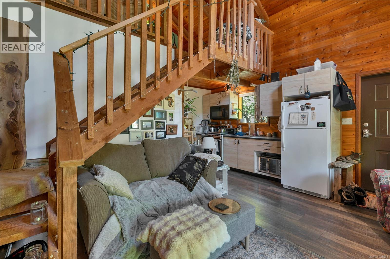 653 Green Rd - 56