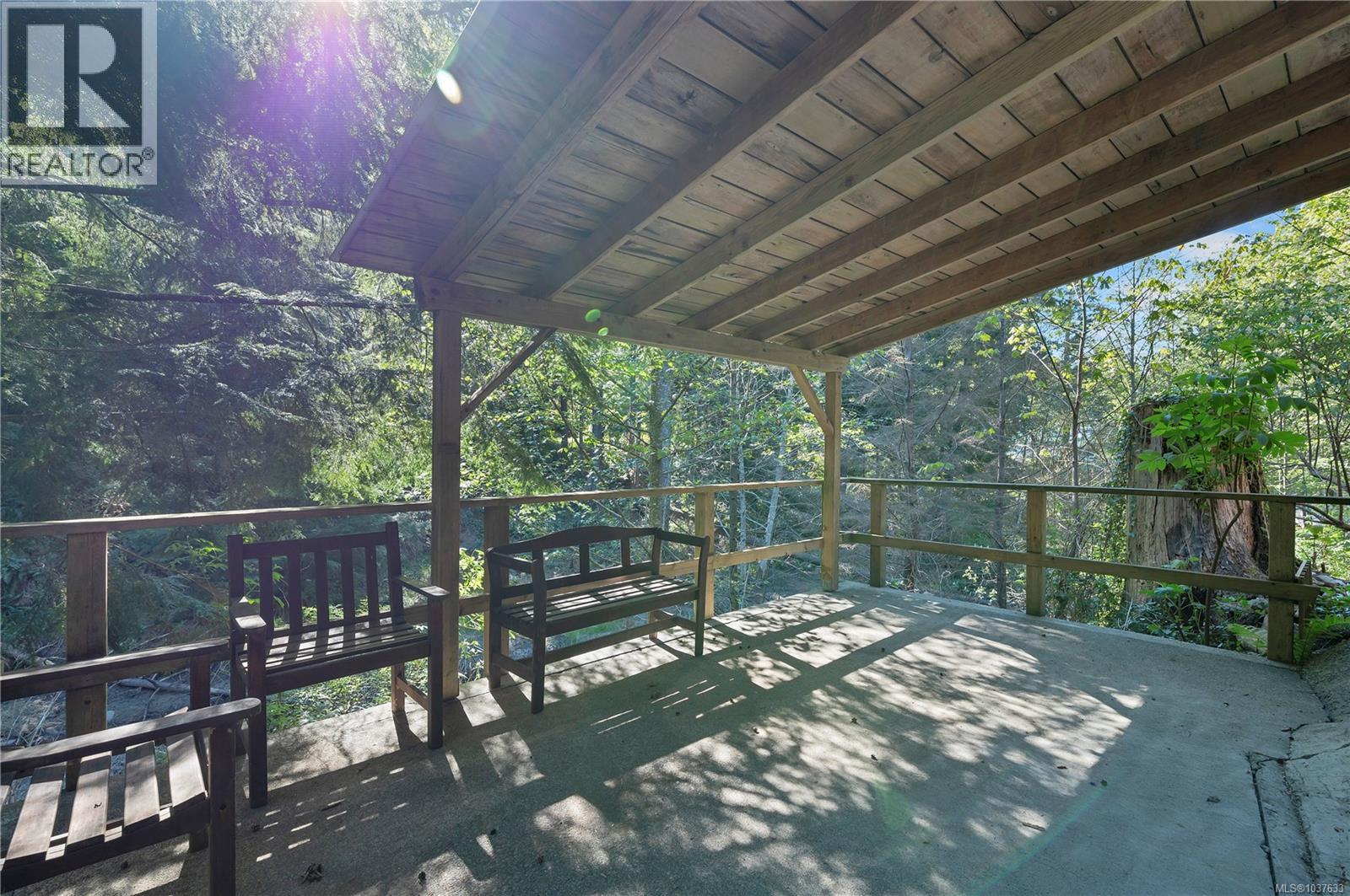 653 Green Rd - 67