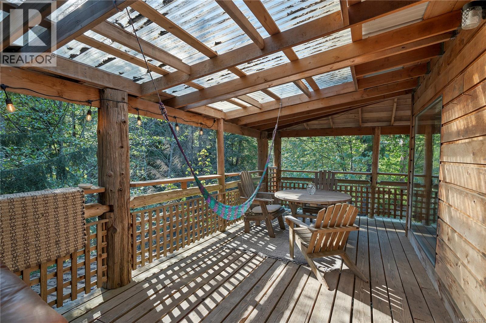 653 Green Rd - 71