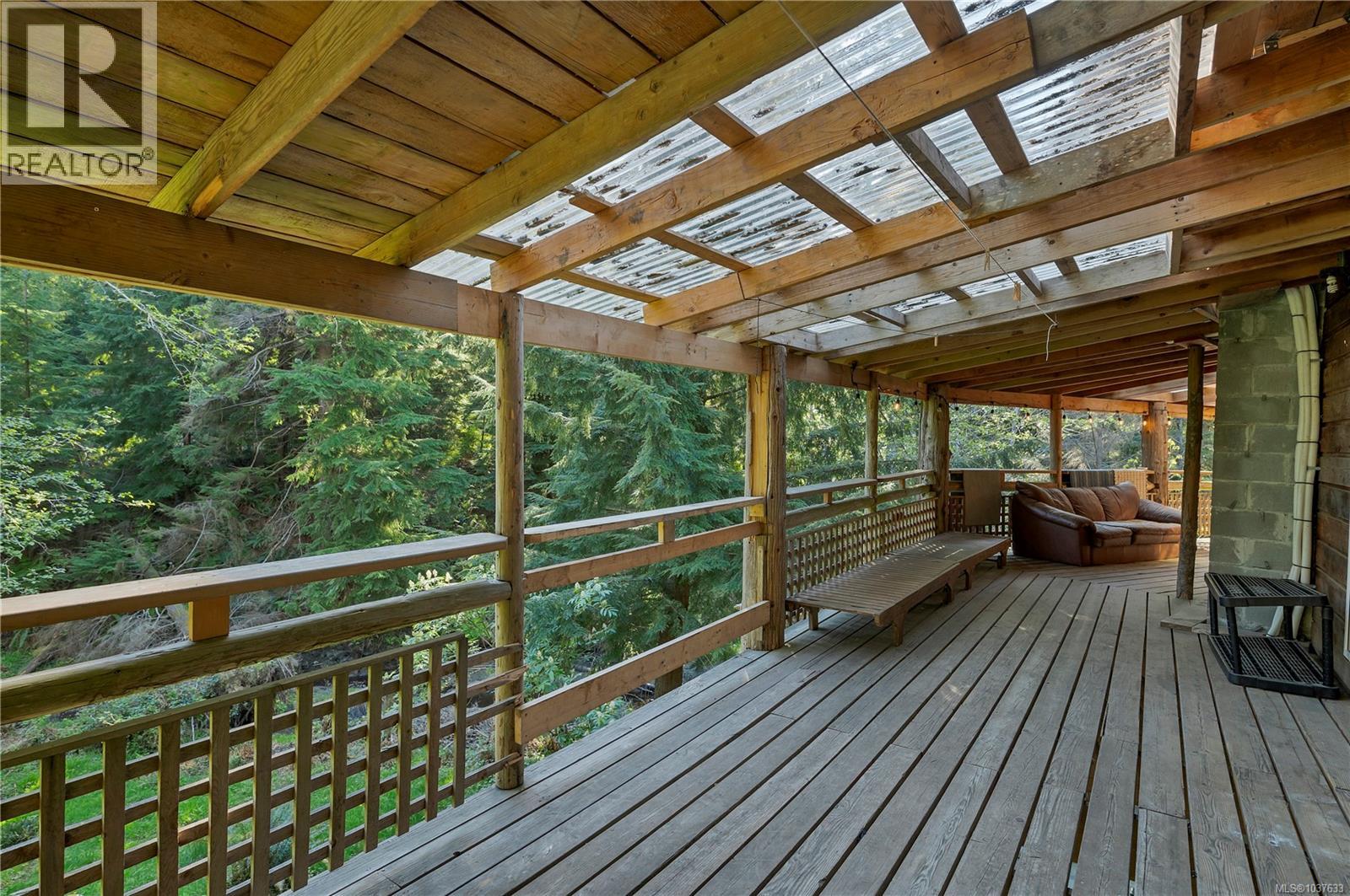 653 Green Rd - 73