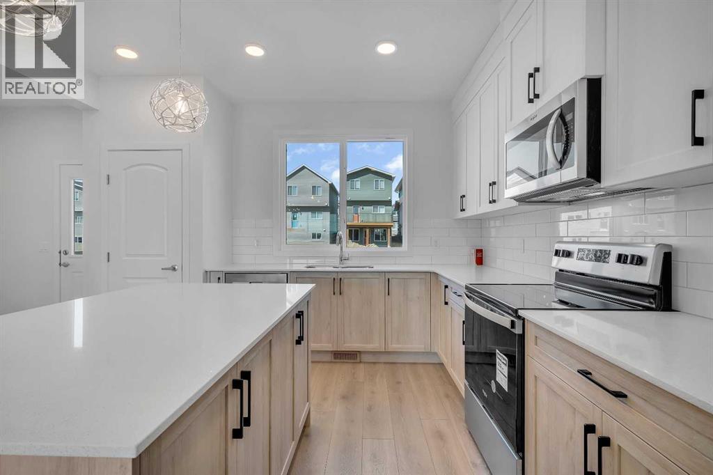 541 Bayview Street SW - 17