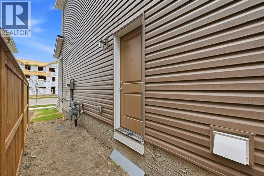 541 Bayview Street SW - 41