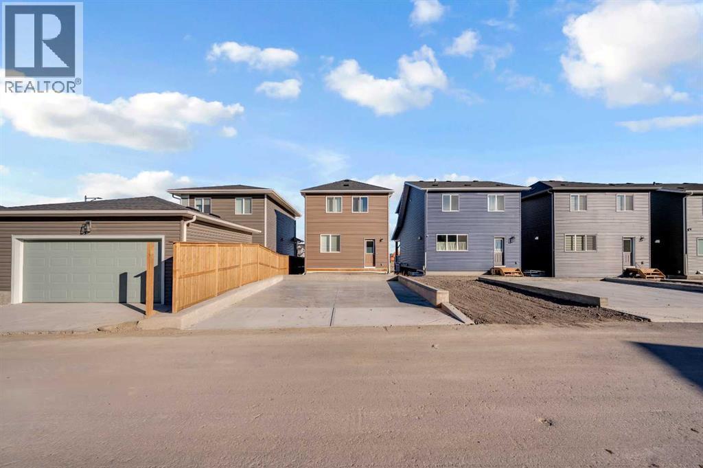 541 Bayview Street SW - 45