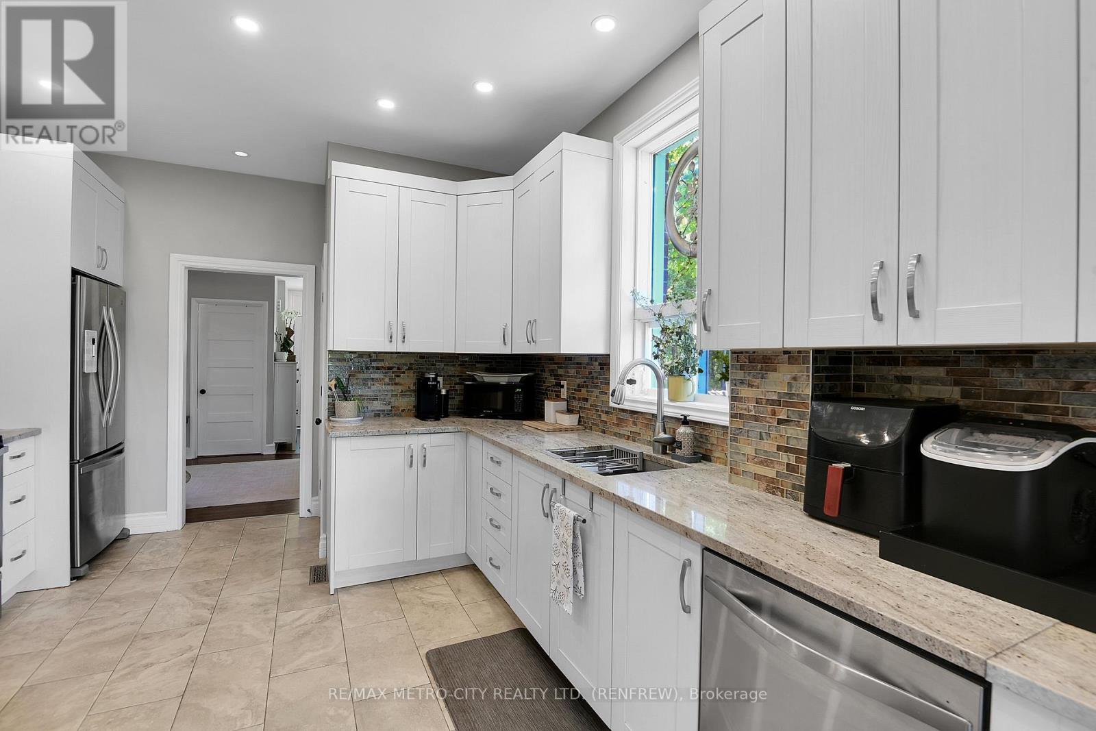 75 DIVISION STREET N - 17
