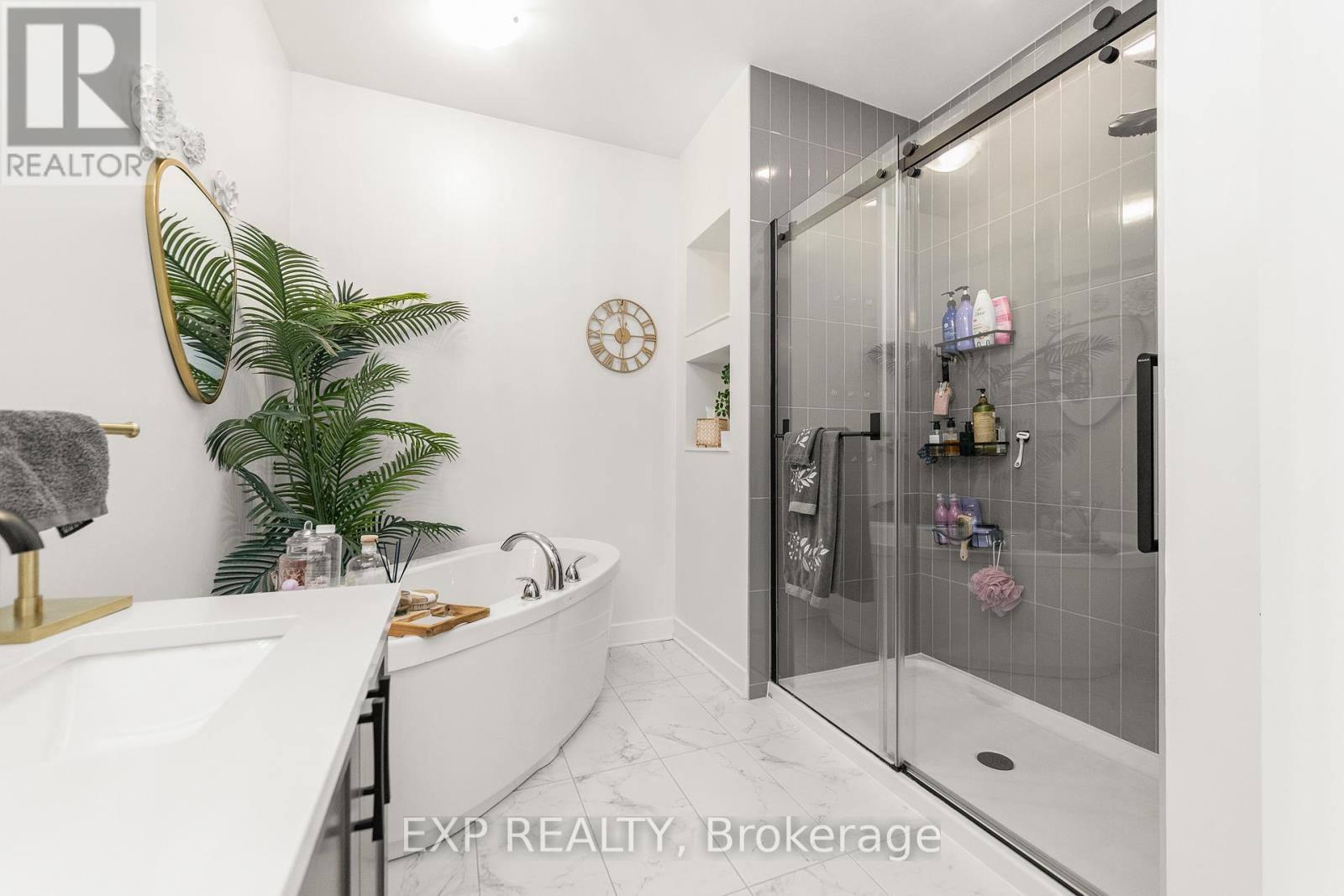 209 PINGWI PLACE - 23