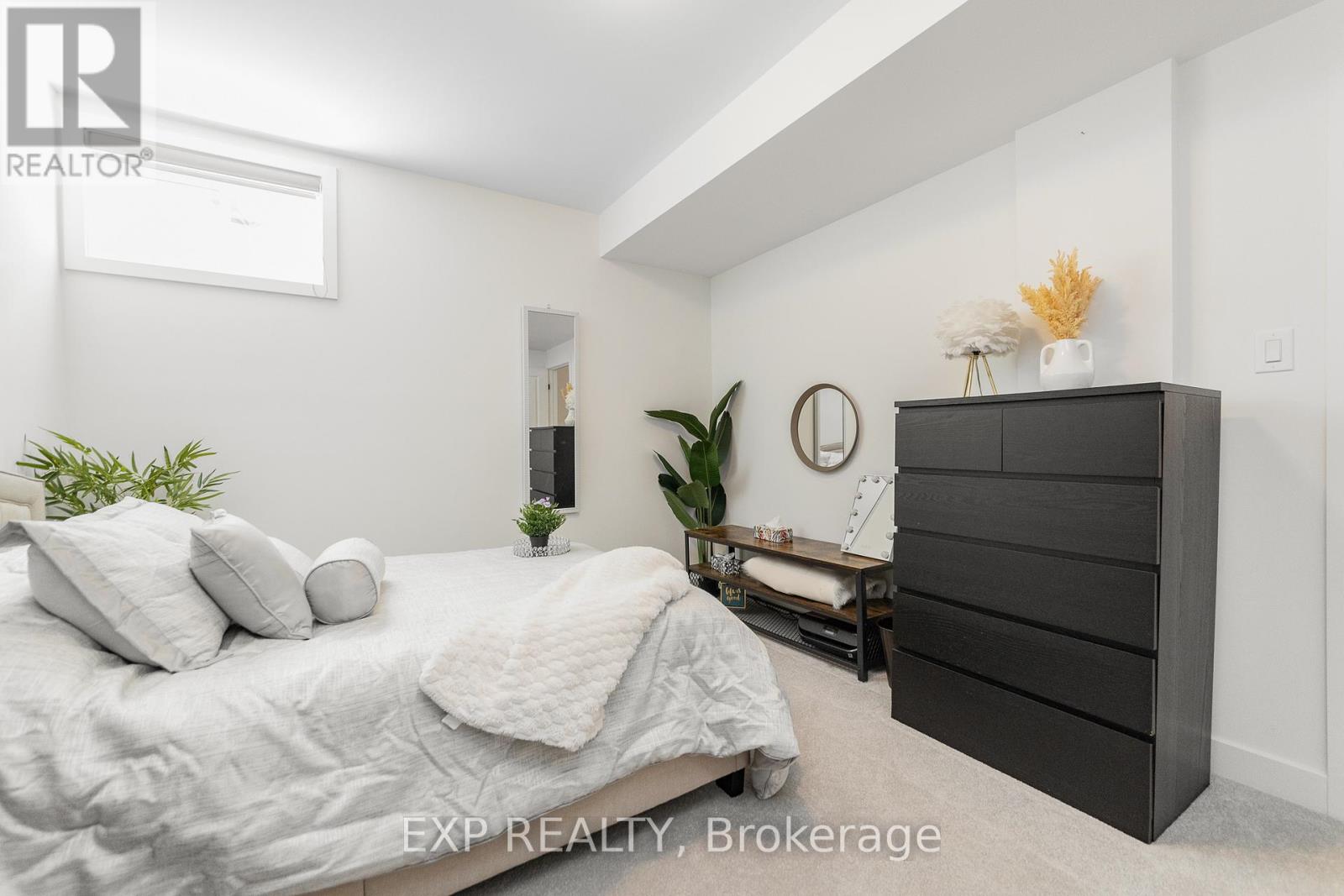 209 PINGWI PLACE - 35