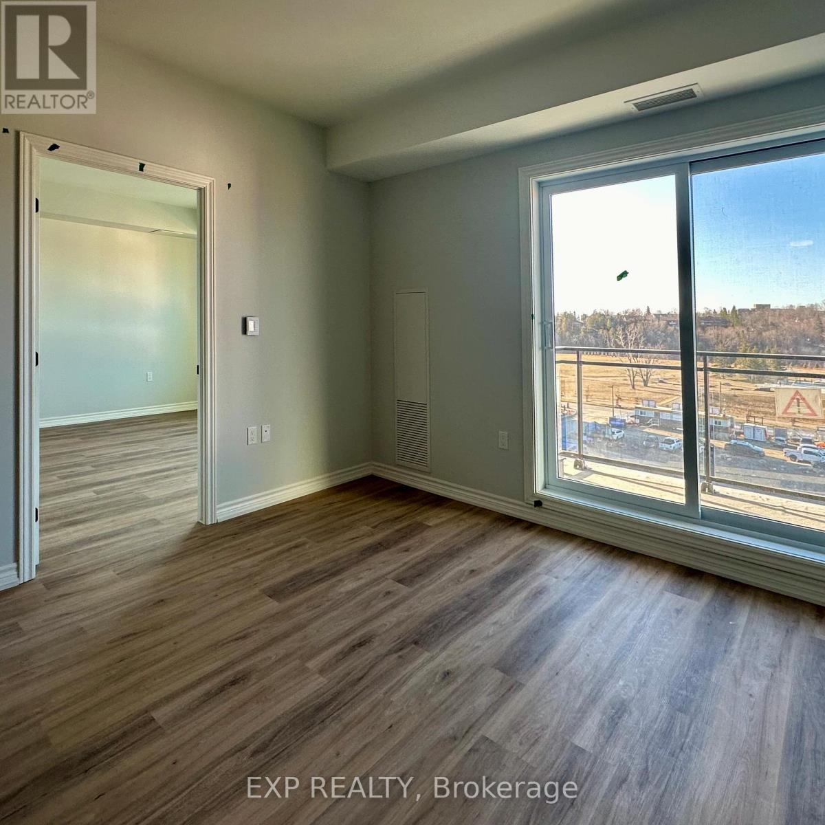 #604 1350 HEMLOCK ROAD - 16