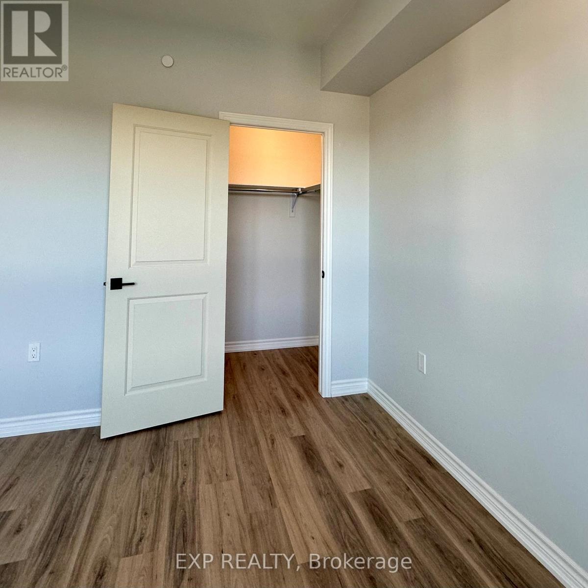 #604 1350 HEMLOCK ROAD - 18