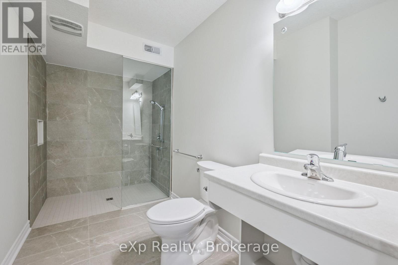 #10 465 GARAFRAXA STREET W - 17