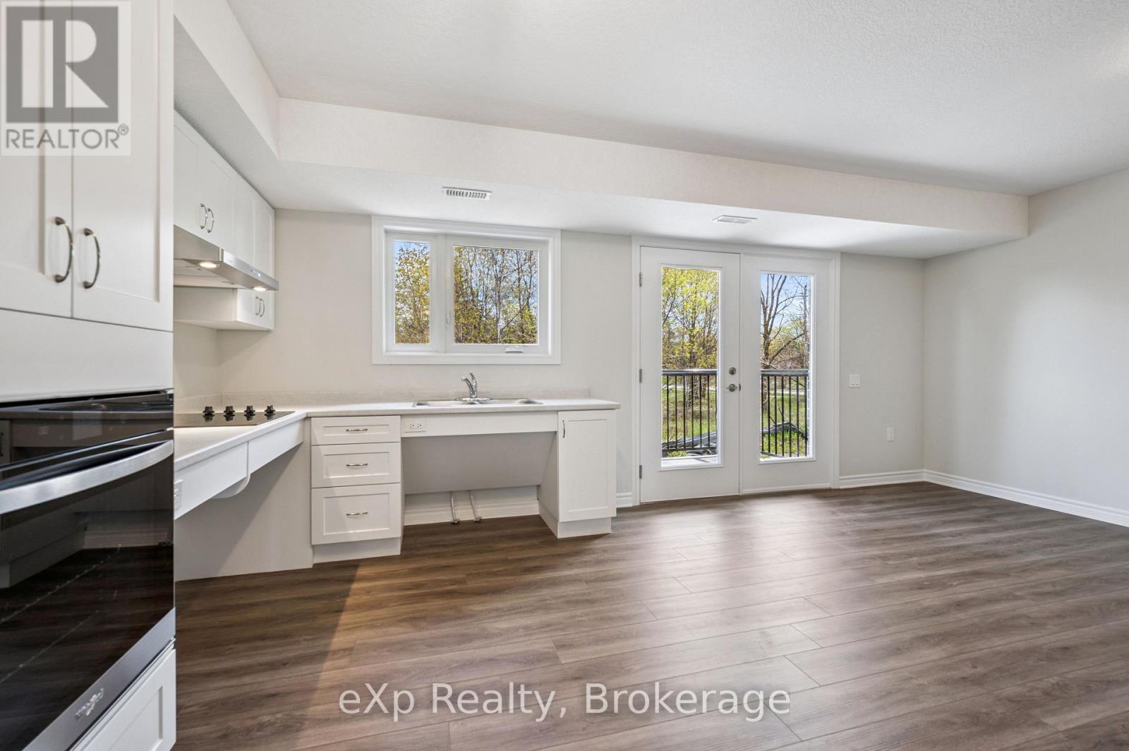 #10 465 GARAFRAXA STREET W - 8