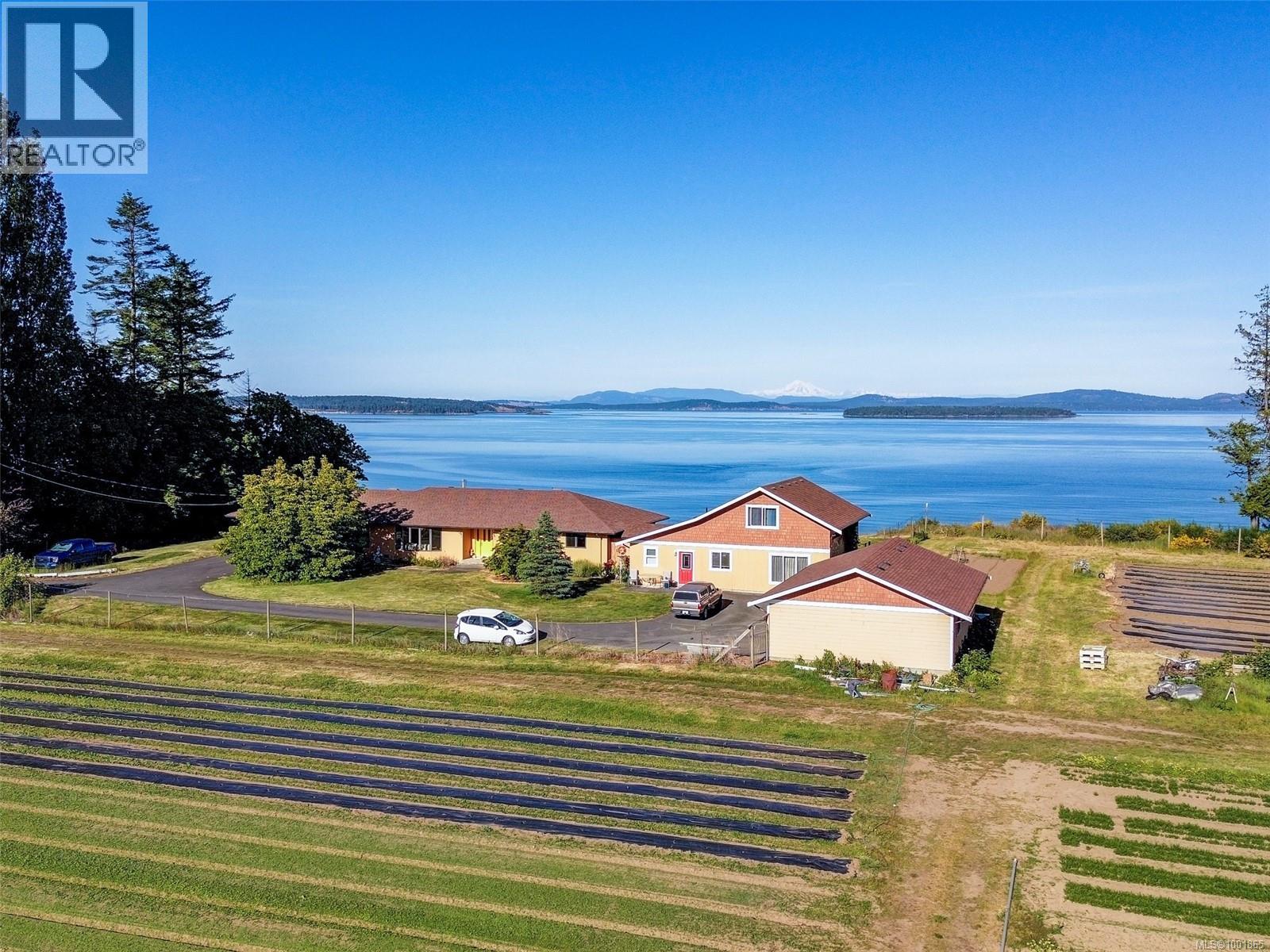 6 Bed, 4 Bath House for Sale in Central Saanich – 3191 Martindale Rd, Central Saanich - Image 48