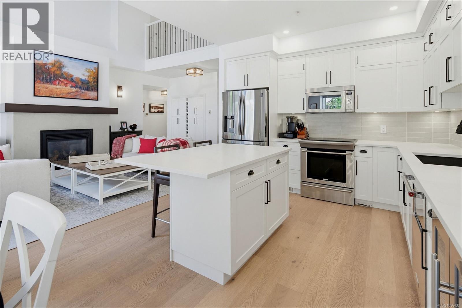 #103 945 Bear Mountain Pkwy - 10