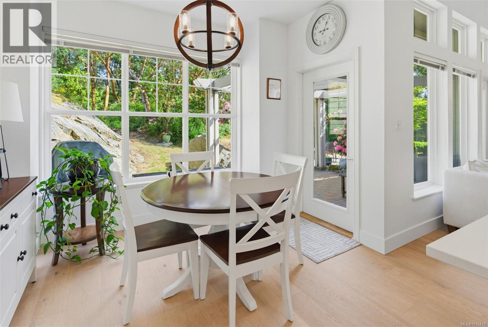 103 945 Bear Mountain Pkwy, Langford